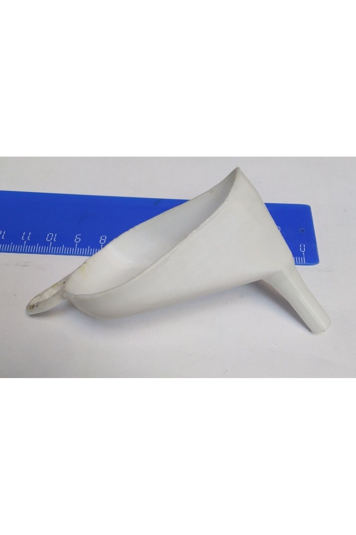 Lucest Kaloid şekilli huni 10cm - 8mm (Plastik Aparattır!!!)