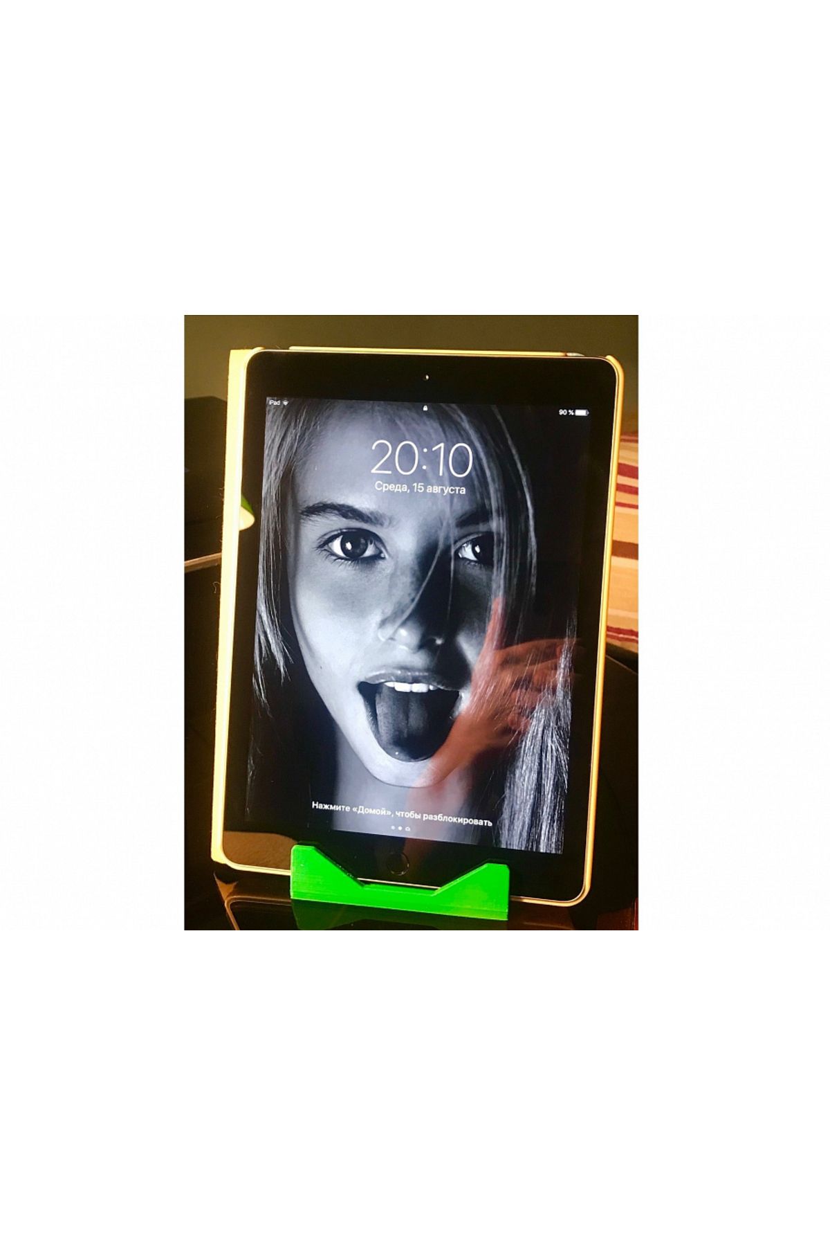 Lucest Basit tablet standı (Plastik Aparattır!!!)