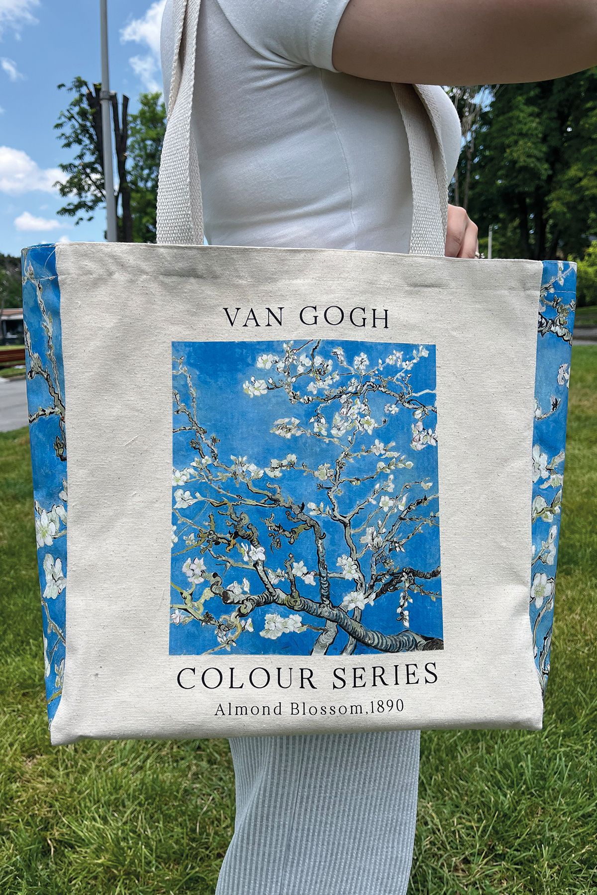 Bagari Vincent van Gogh Kanvas Bez Çanta – İç Cepli, Çıtçıtlı, Baskılı ve Yıkanabilir Dayanıklı Tasarım