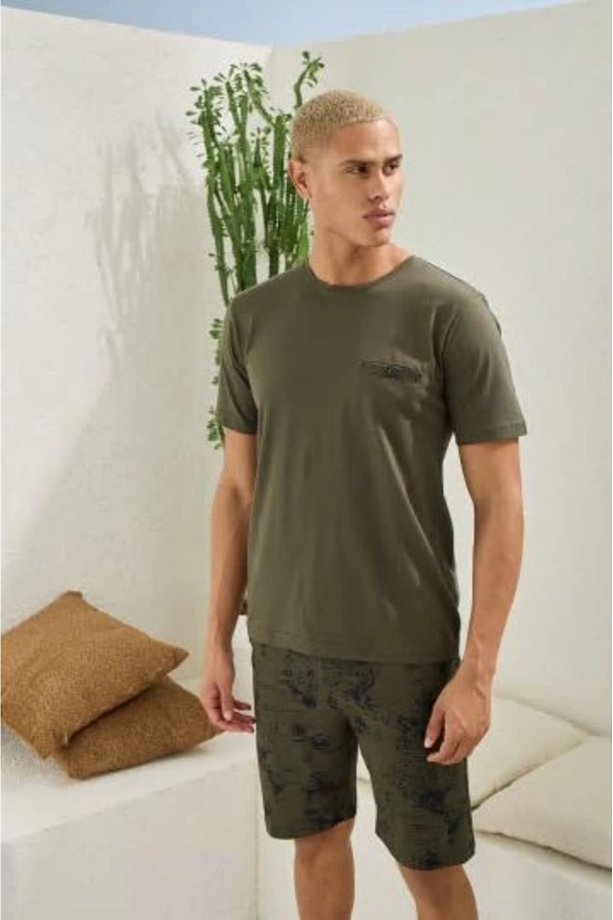 Moon wear Erkek 2004 Erkek O Yaka Şortlu Takım