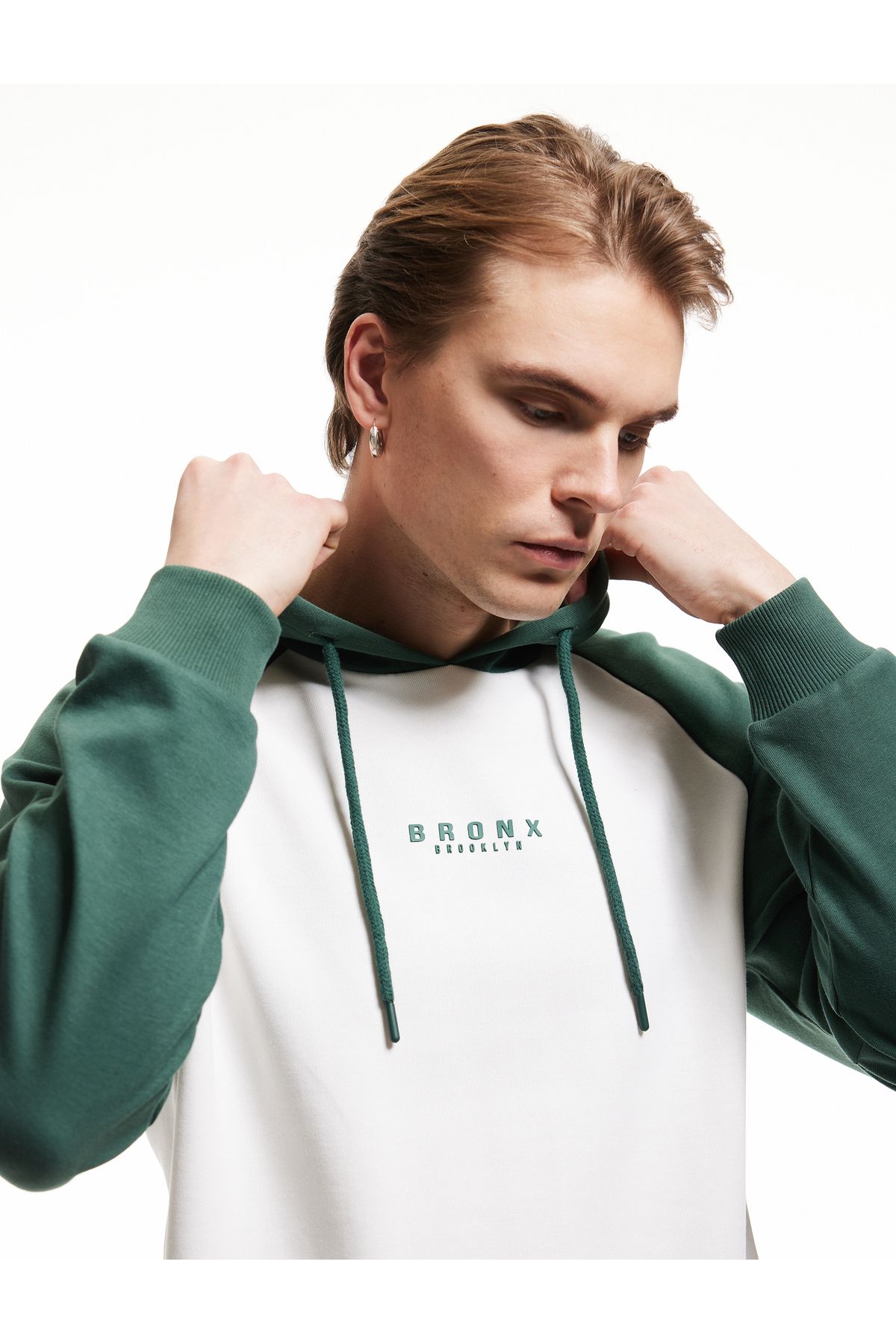 Koton Uzun Kollu Renk Kontrastlı Baskılı Kapşonlu Sweatshirt