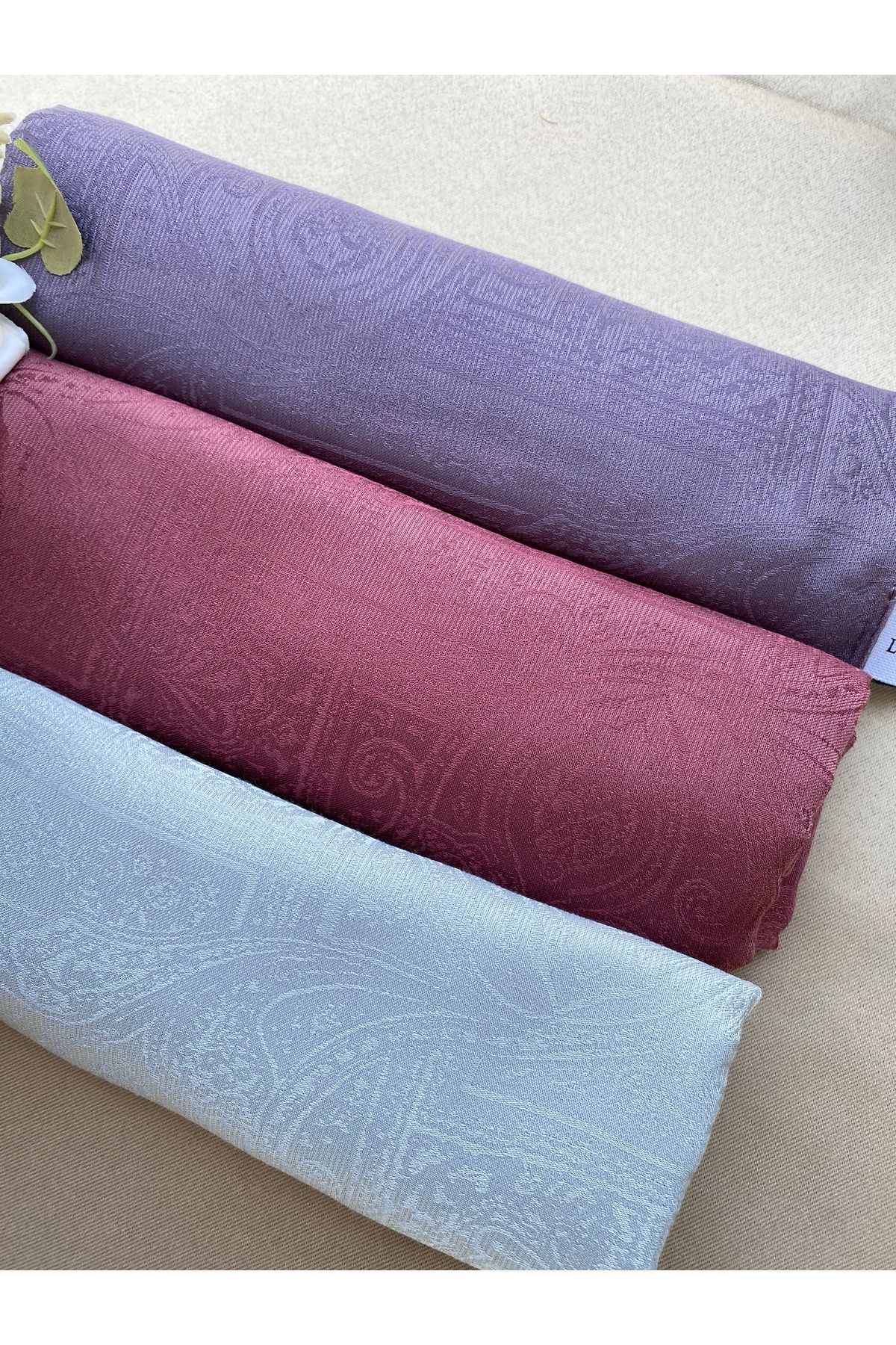 MODA Mineleşarp etnik desen monogram şal. Leylak moru, gül kurusu ,buz mavisi