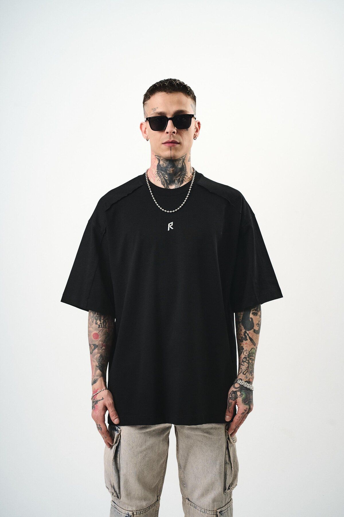 Respire Erkek R Baskılı Oversize T-Shirt Siyah