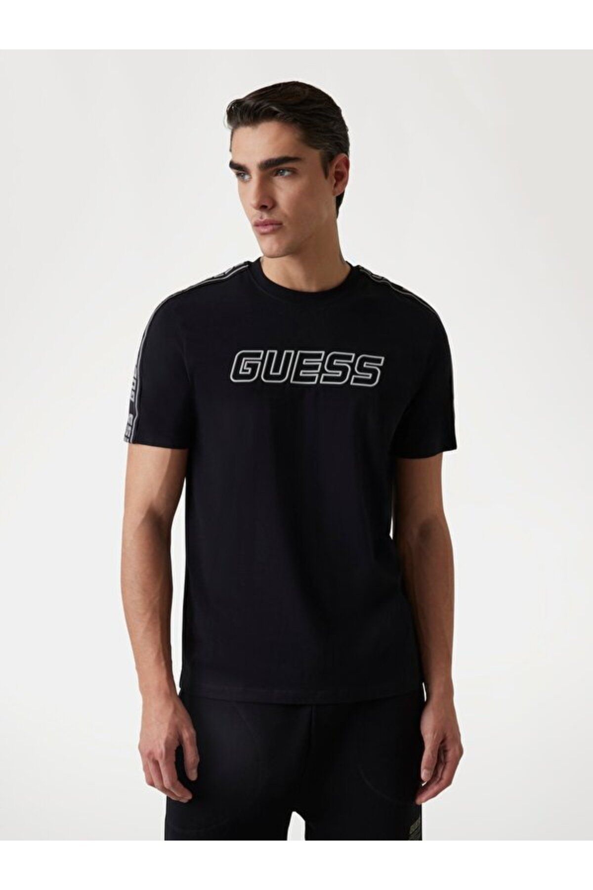 Guess Arlo Erkek Aktif Regular Fit T-Shirt