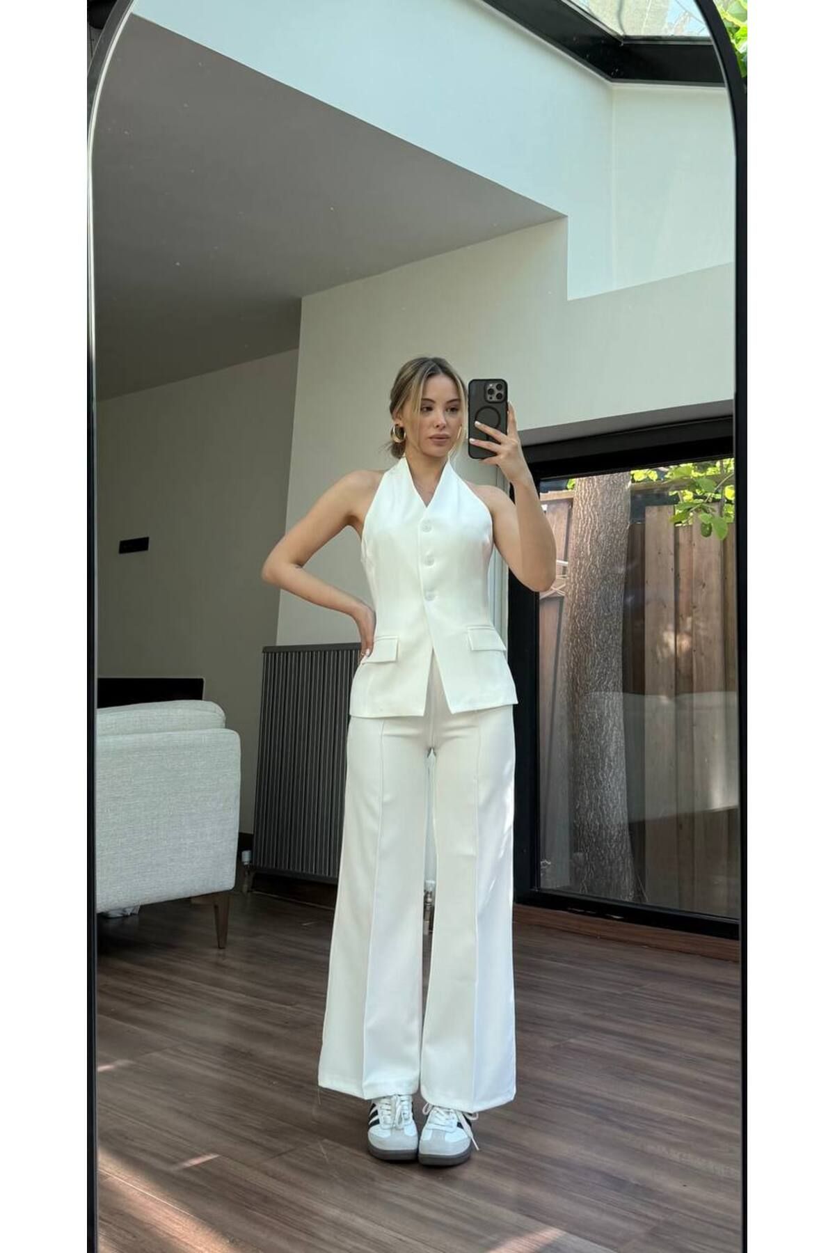 Khloe Boyundan Geçirmeli Düğmeli Yelek Pantolon Takım
