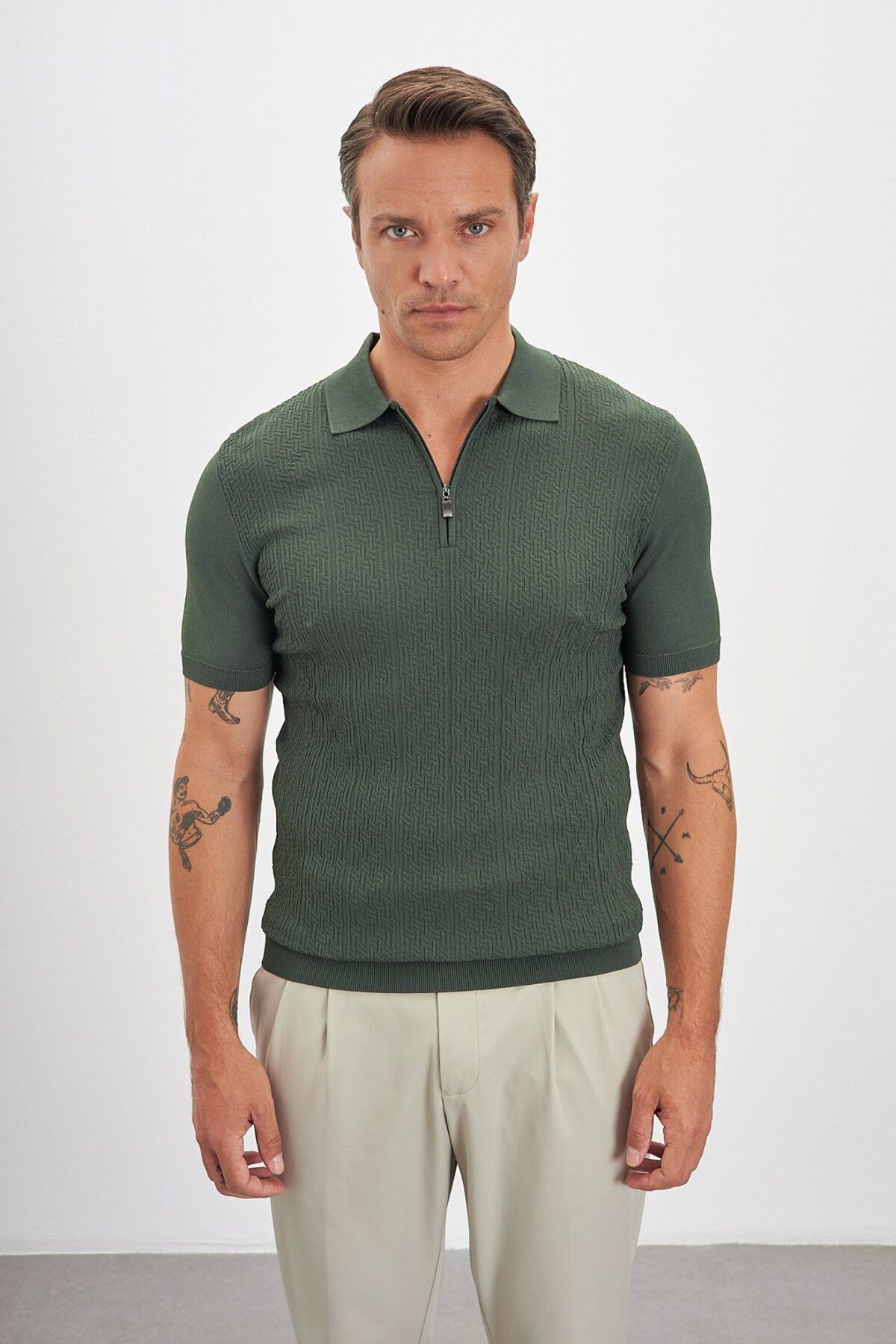 Paşahan Desenli Fermuarlı Polo Yaka Triko Erkek T-shirt