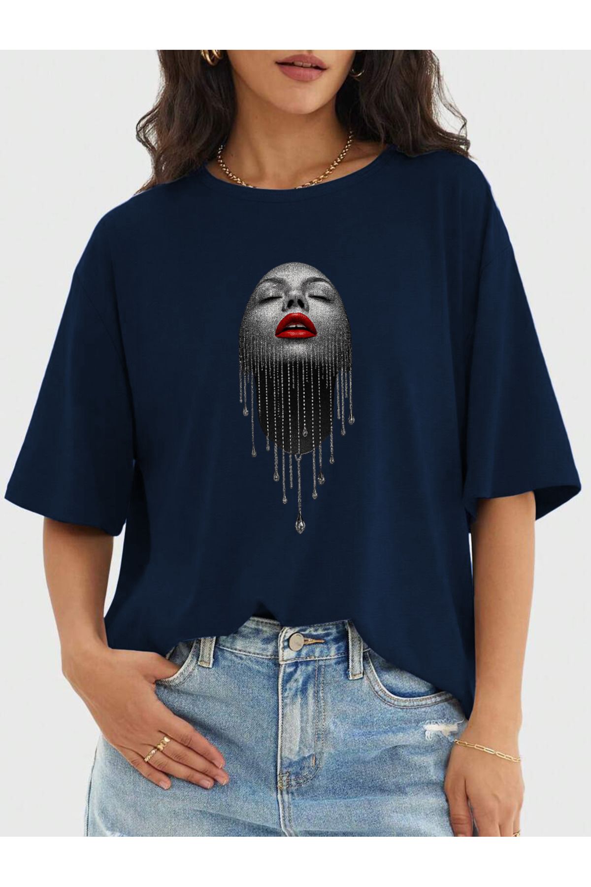uyguntarz Unisex Pırlantalı Kadın Portresi Tasarım Basklı Tshirt