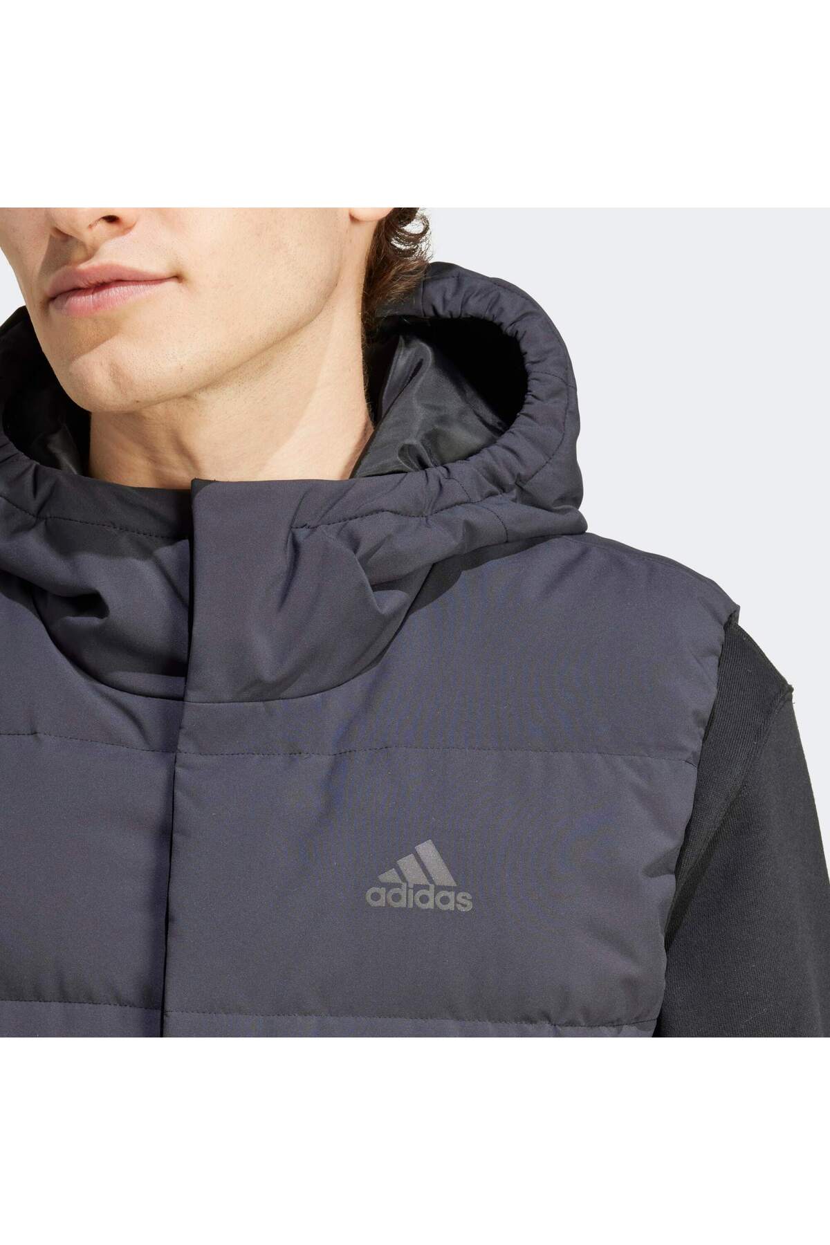 adidas Helionic Erkek Siyah Yelek (IX8113) görsel 4