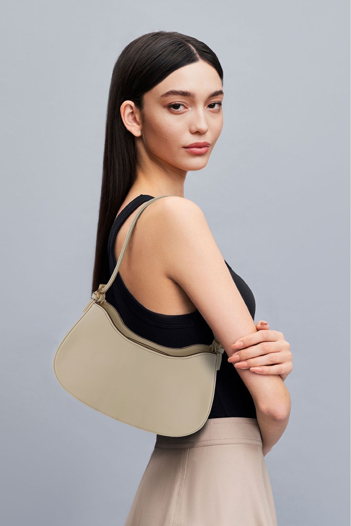 BRAGİ Krem Oval Baget Omuz Çantası