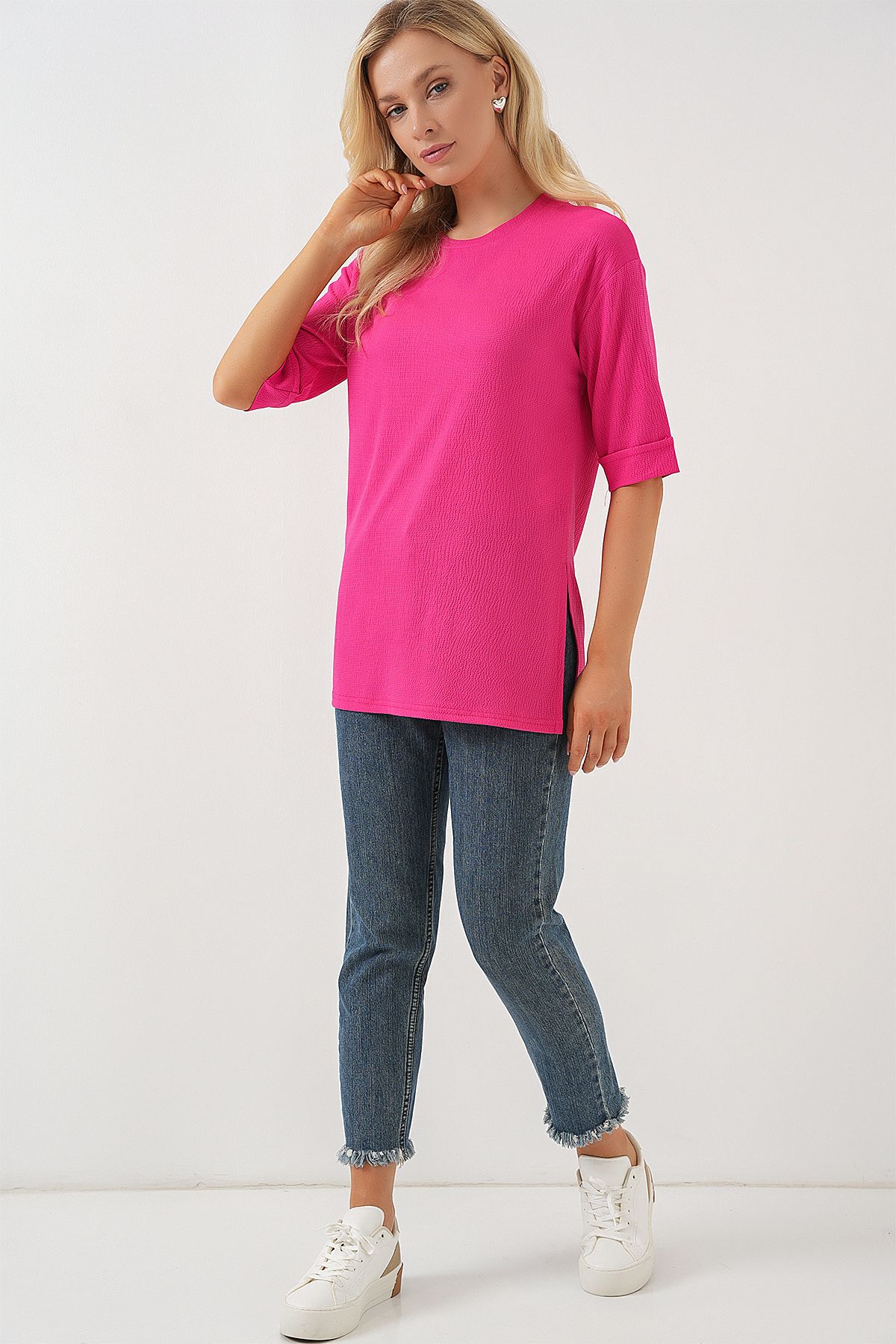 Bigdart-4332 Knitted T-Shirt with Side Slits - Fuchsia 2