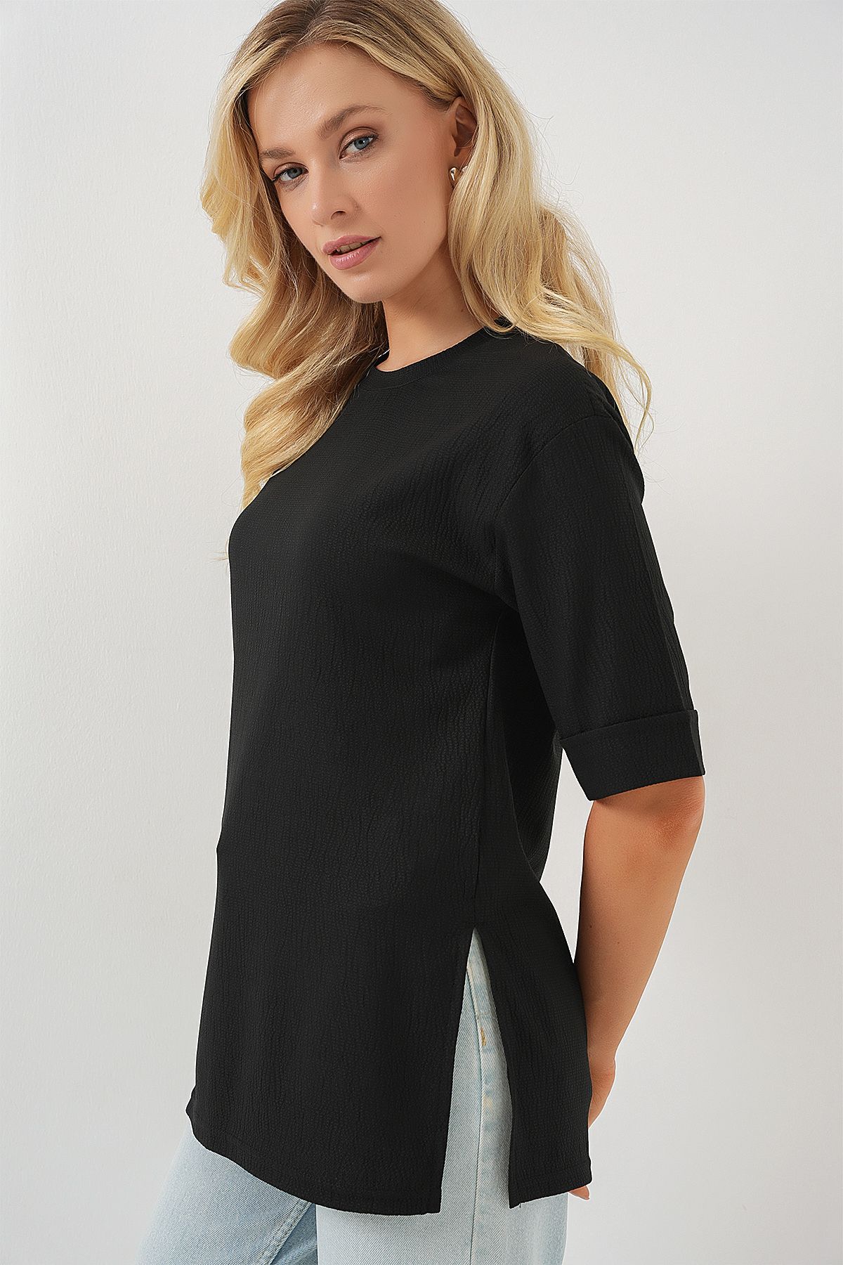 Bigdart-4332 Knitted T-Shirt with Side Slits - Black 3