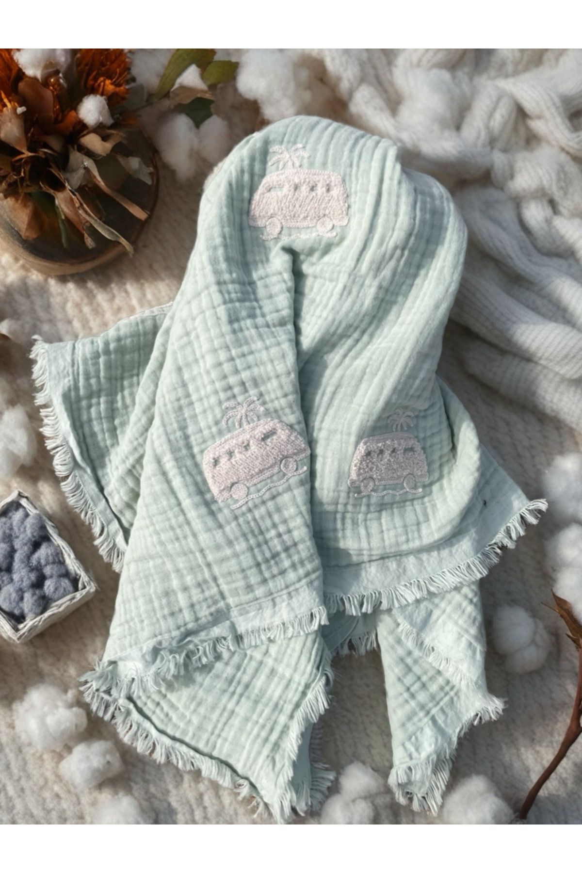 Butik Nakışlı Müslin Bebek Örtüsü – %100 Pamuk Plaj Havlusu | Yumuşak, Emici, Nakış Detaylı