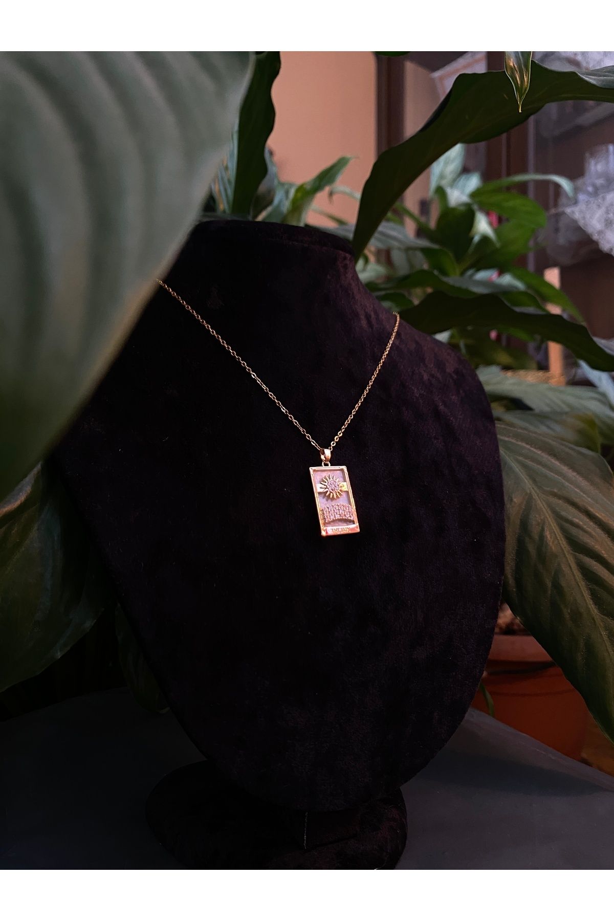 MODA Güneş Tarot Kartı Kolye – 316L Sertifikalı Altın Renk Paslanmaz Çelik