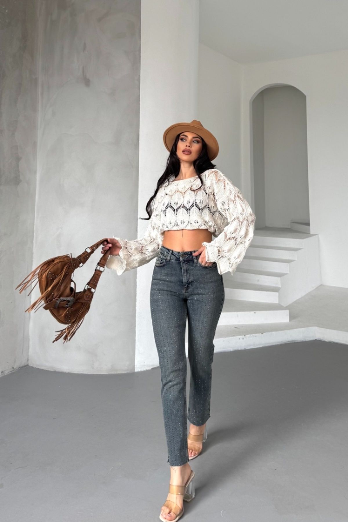 RICHMOST Önü Dekotarif Taş Detaylı Silmeli Mom Fit Kadın Kot Pantolon Koyu Mavi Jean