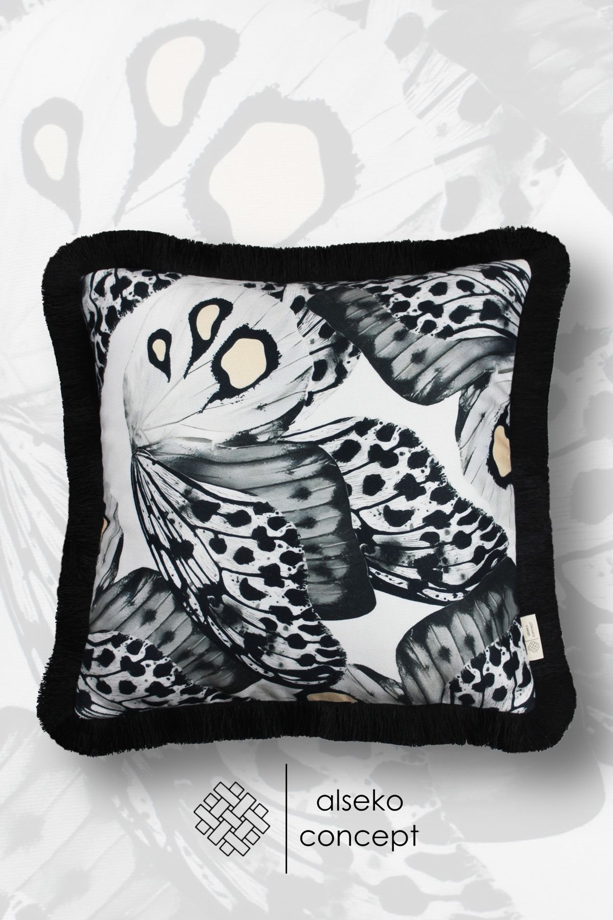 Alseko Concept Siyah Püsküllü, Butterfly Desen Dekoratif 43x43cm Kare Kırlent Kılıfı
