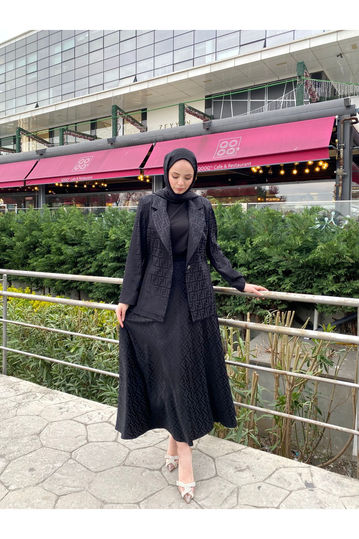 Melisa Boutique By Selma Özkan F Desen İpek Saten Ceketli Etekli Takım