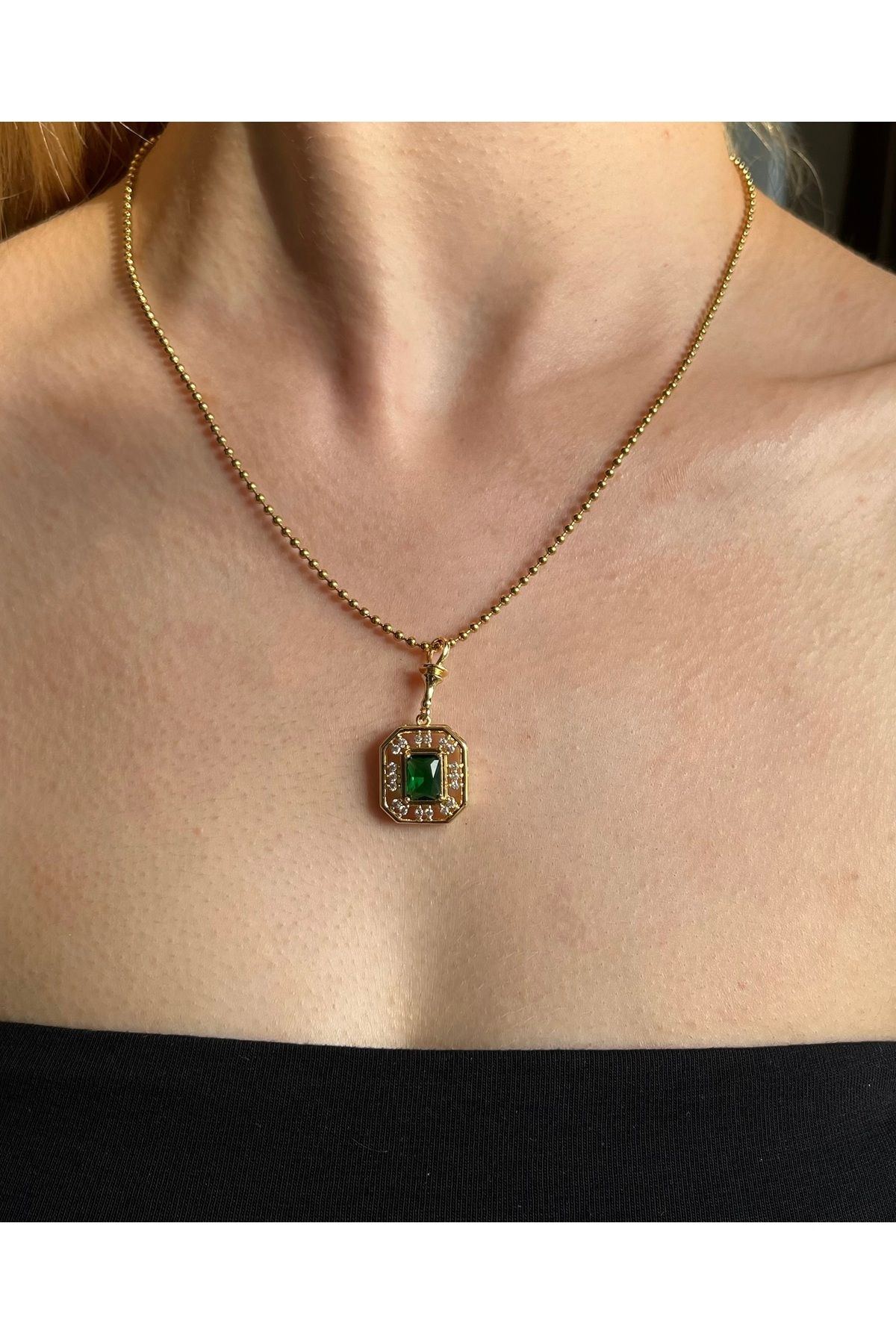 B&E SHİNE JEWERLY Kararmaz Çelik Zirkon Taş Detay Serenay Kolye