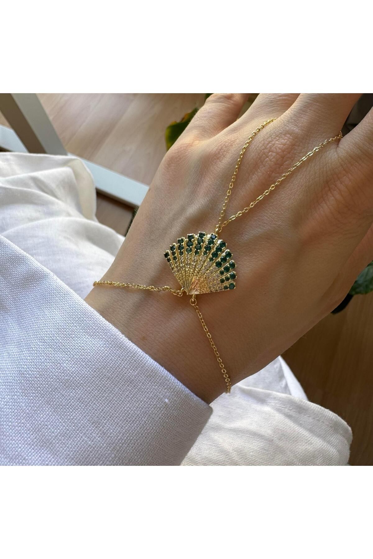 Venus Design Çelik Taşlı Midye Şahmeran