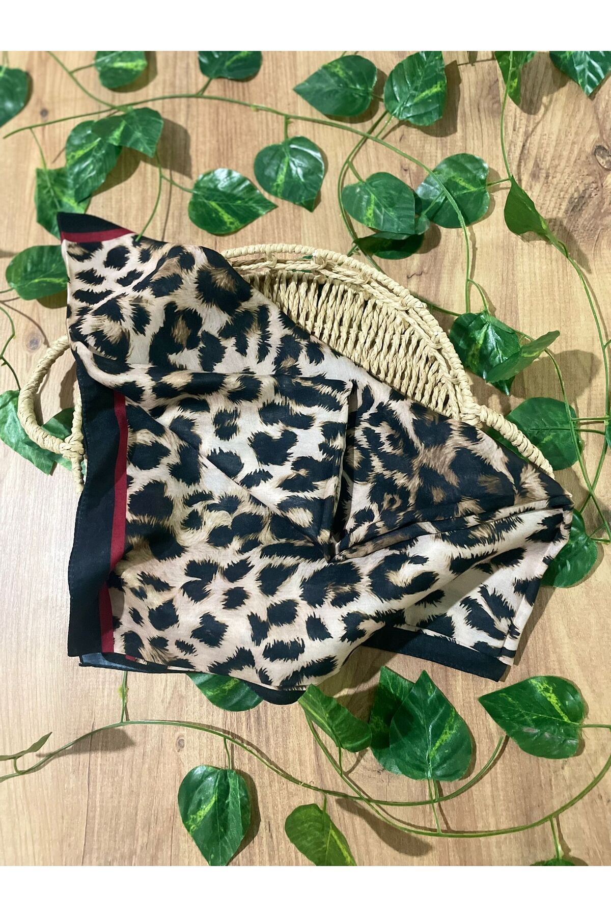 Butik leopar desen şal
