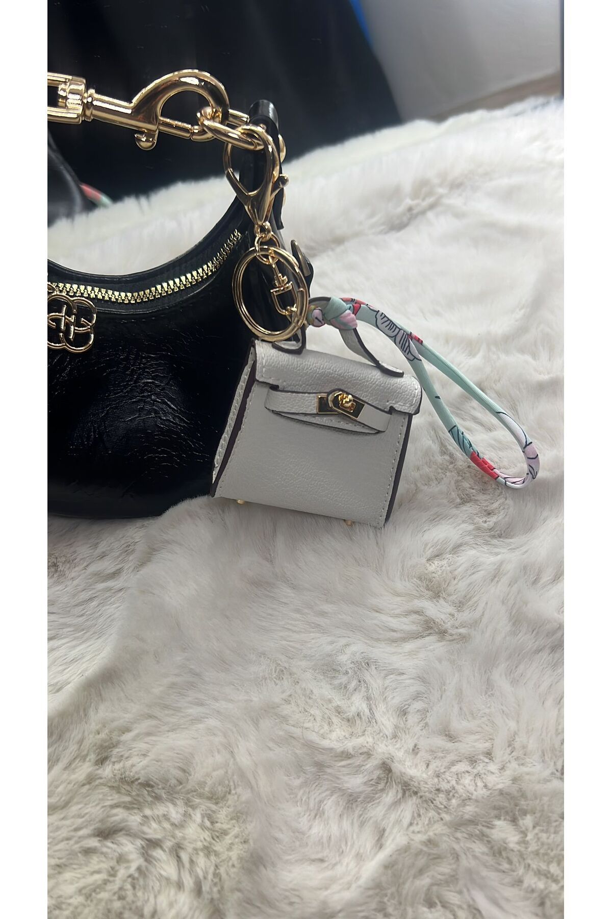 olivia gate Kelly model charm çanta süsü