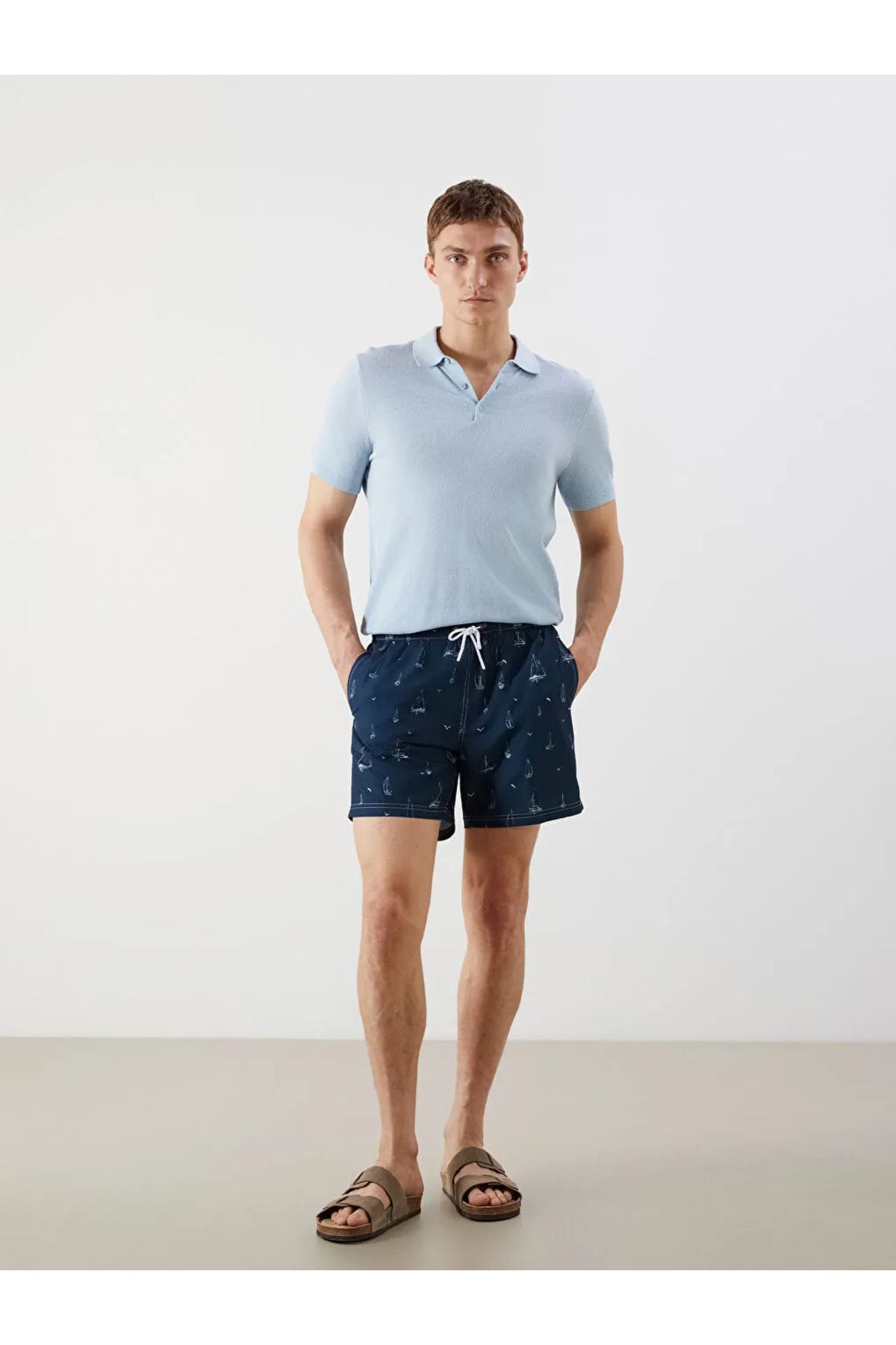 LC Waikiki SOUTHBLUE Lacivert Kısa Boy Desenli Erkek Deniz Şortu