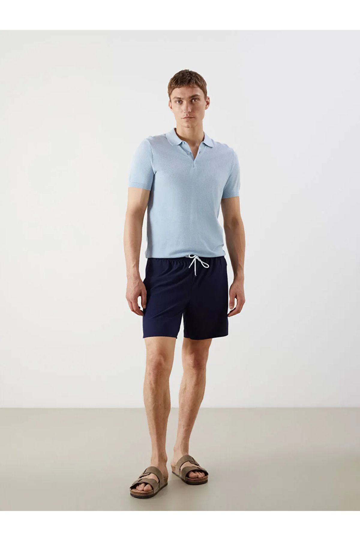 LC Waikiki SOUTHBLUE Lacivert Kısa Boy Basic Erkek Deniz Şortu