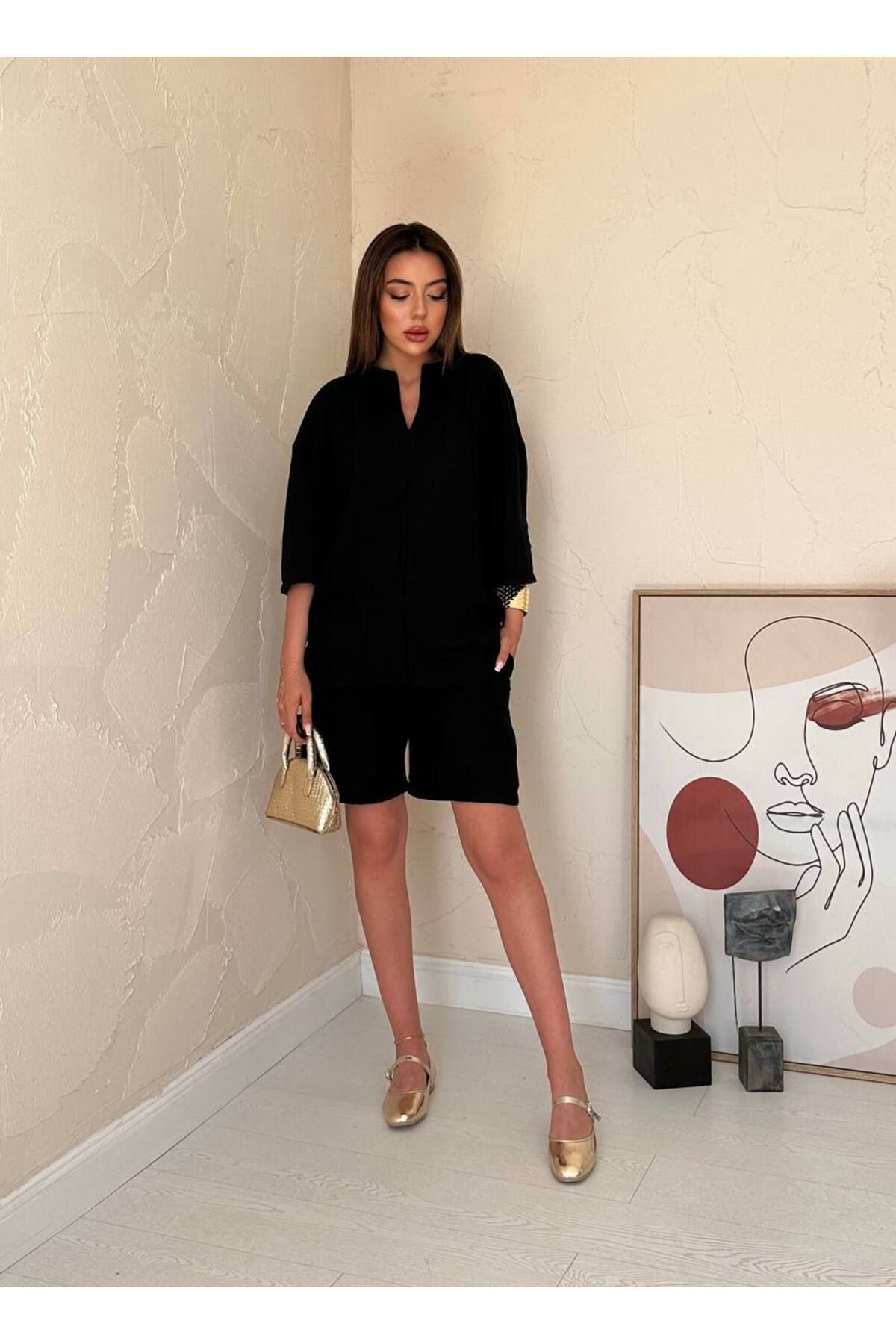 Castivo Fashion yarım Kollu V Yaka Salaş Şortlu Kadın Takım