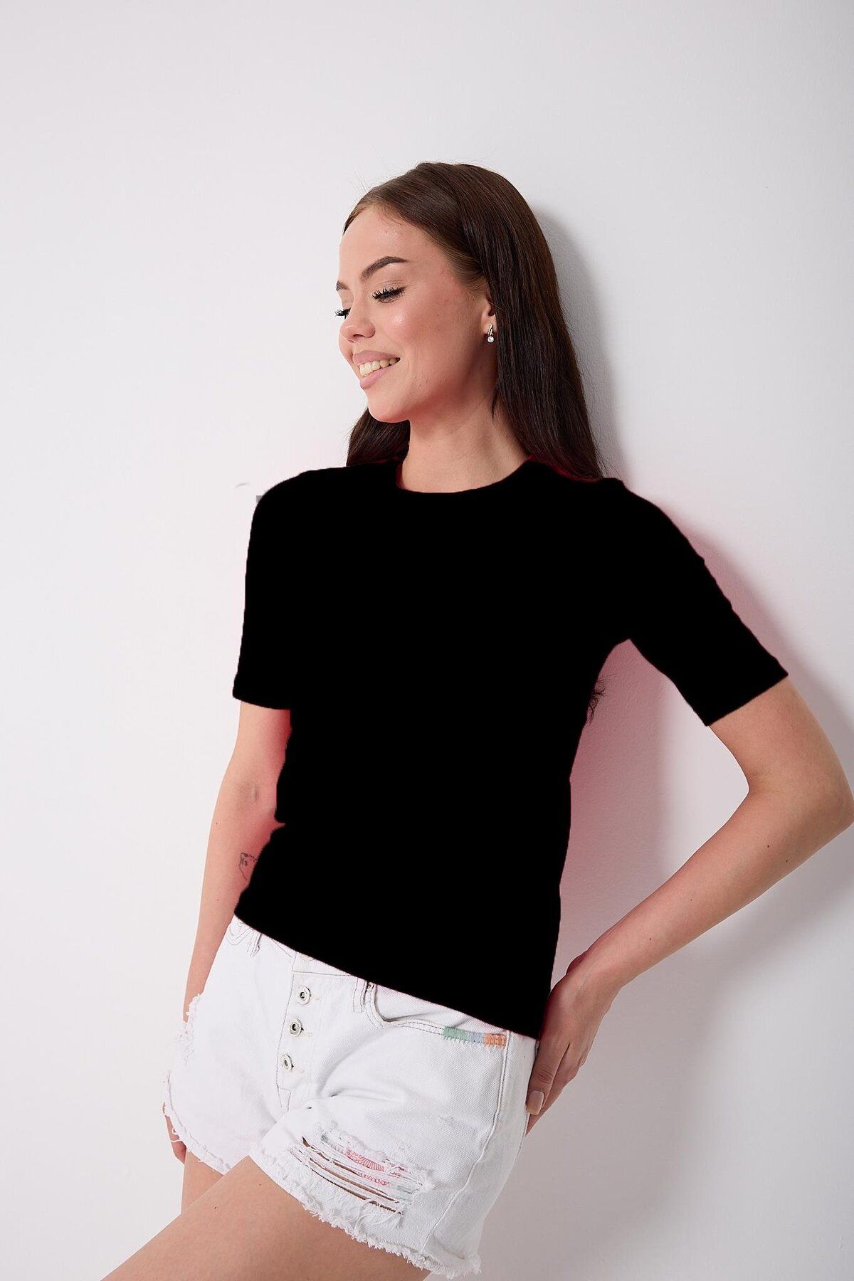 AMİDA Kadın Siyah Likralı Yarım Kollu Basic T-shirt - 2524
