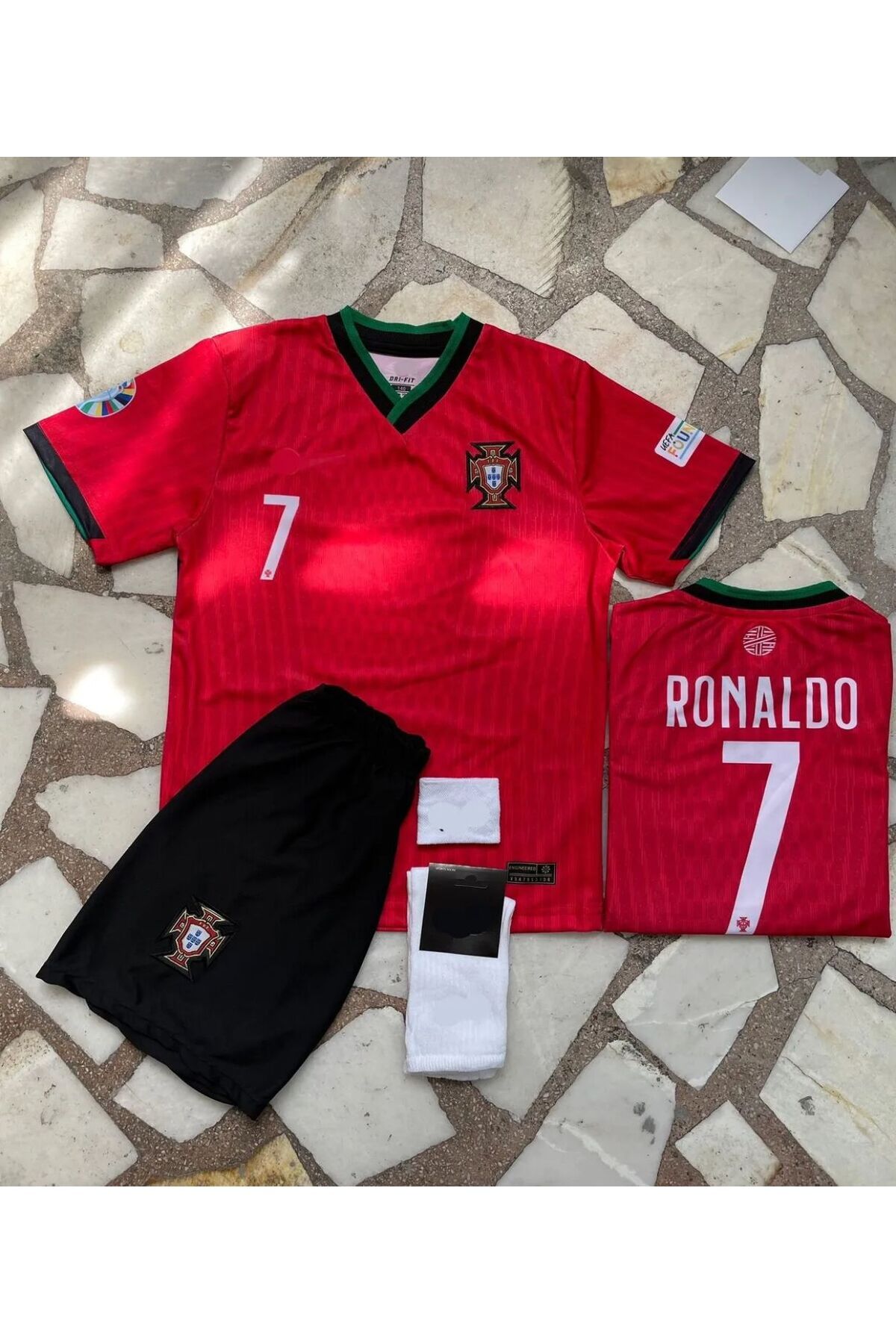 BARBITOS Cristiona Ronaldo Portekiz Milli TakımI Şampiyonlar Ligi Kırmızı Siyah Çocuk Forması 4lü Set-im03