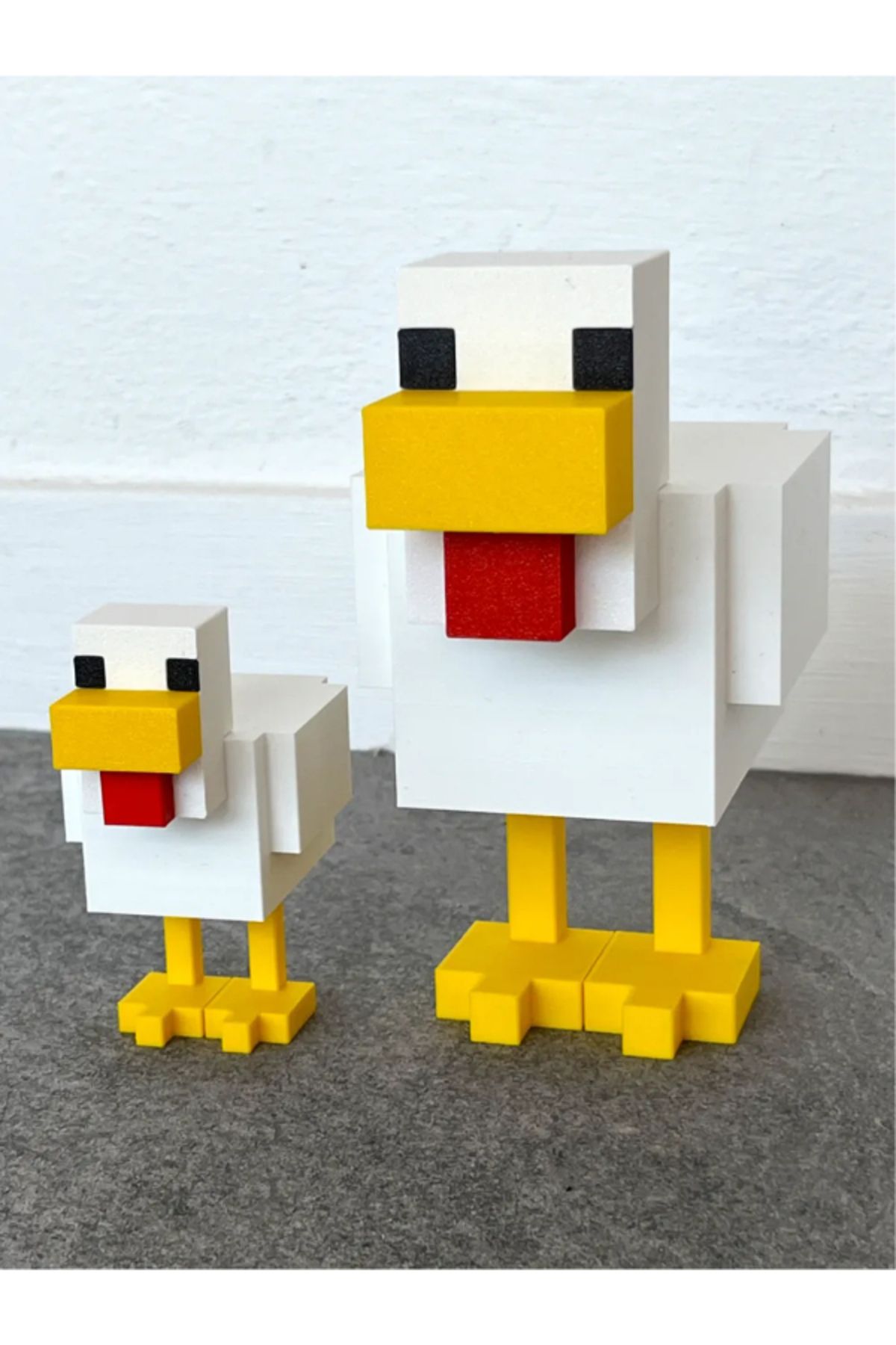 NOMOTHETIC Minecraft Tavuk Prop – 2 Boy + Şapka Aksesuarı