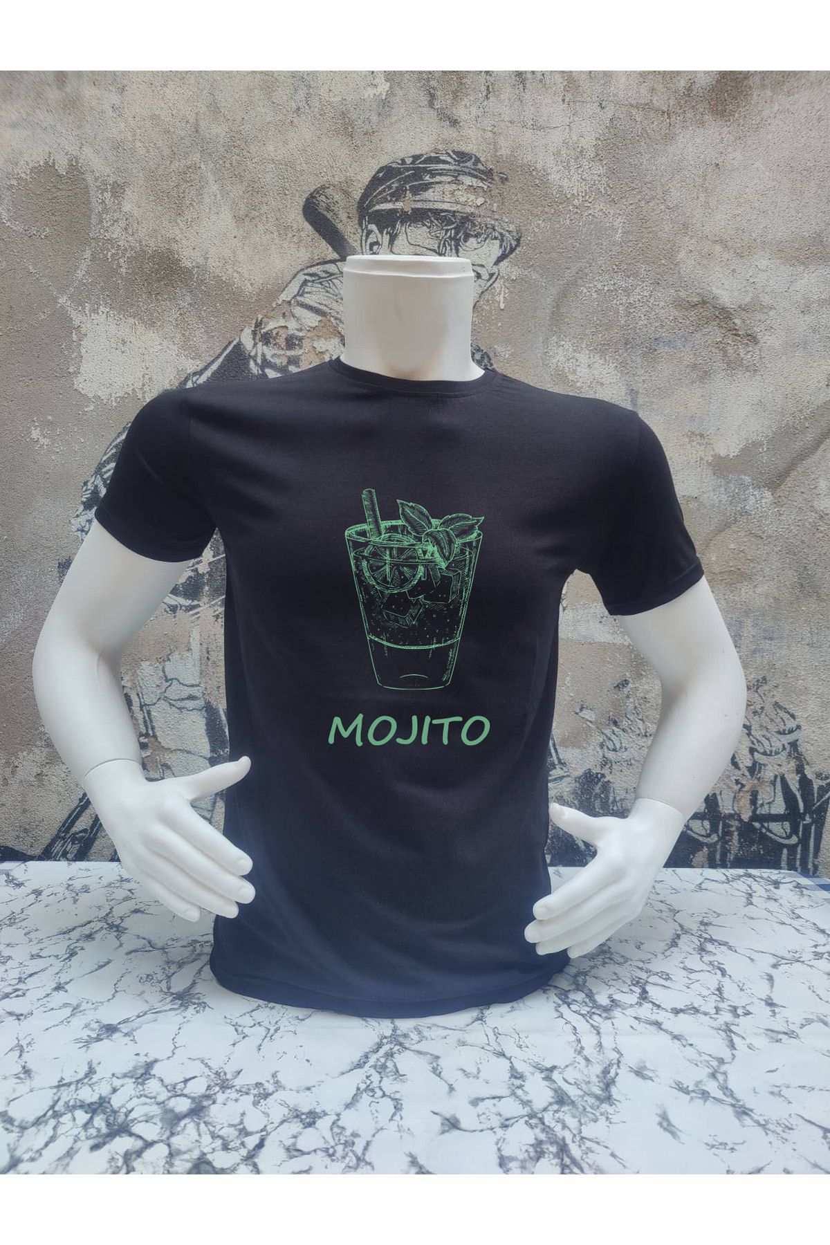 Tuğser Collection ÖN KOKTEYL BASKILI BASIC T-SHIRT