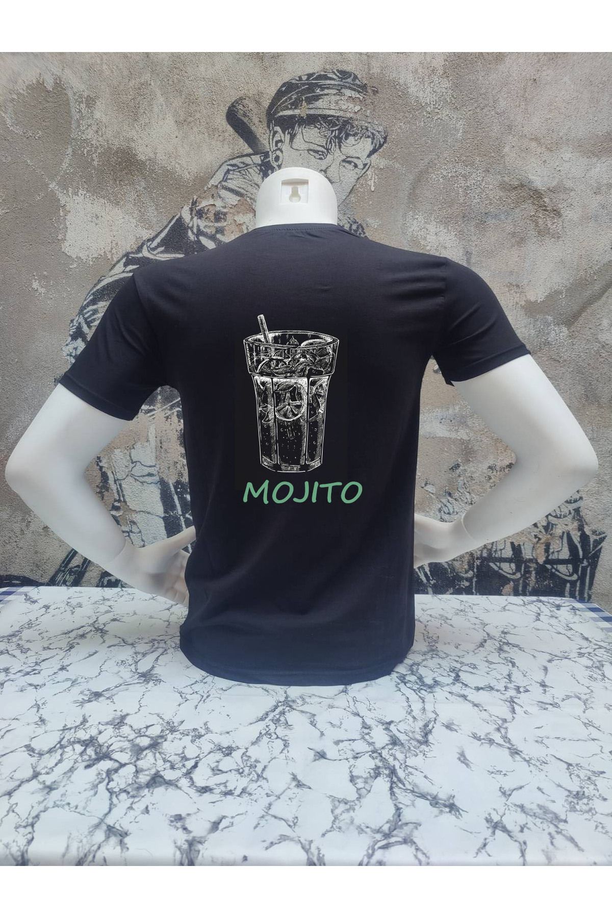 Tuğser Collection ARKA KOKTEYL BASKILI BASIC T-SHIRT
