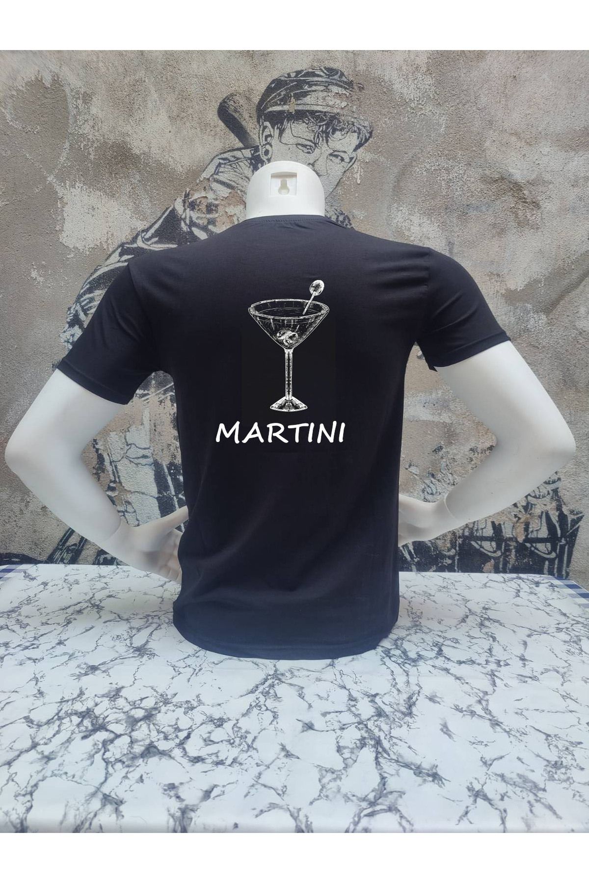 Tuğser Collection ARKA KOKTEYL BASKILI BASIC T-SHIRT
