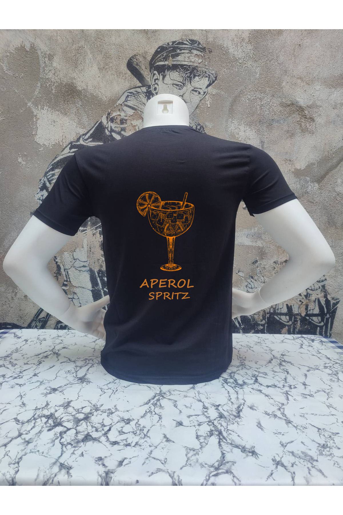 Tuğser Collection ARKA KOKTEYL BASKILI BASIC T-SHIRT