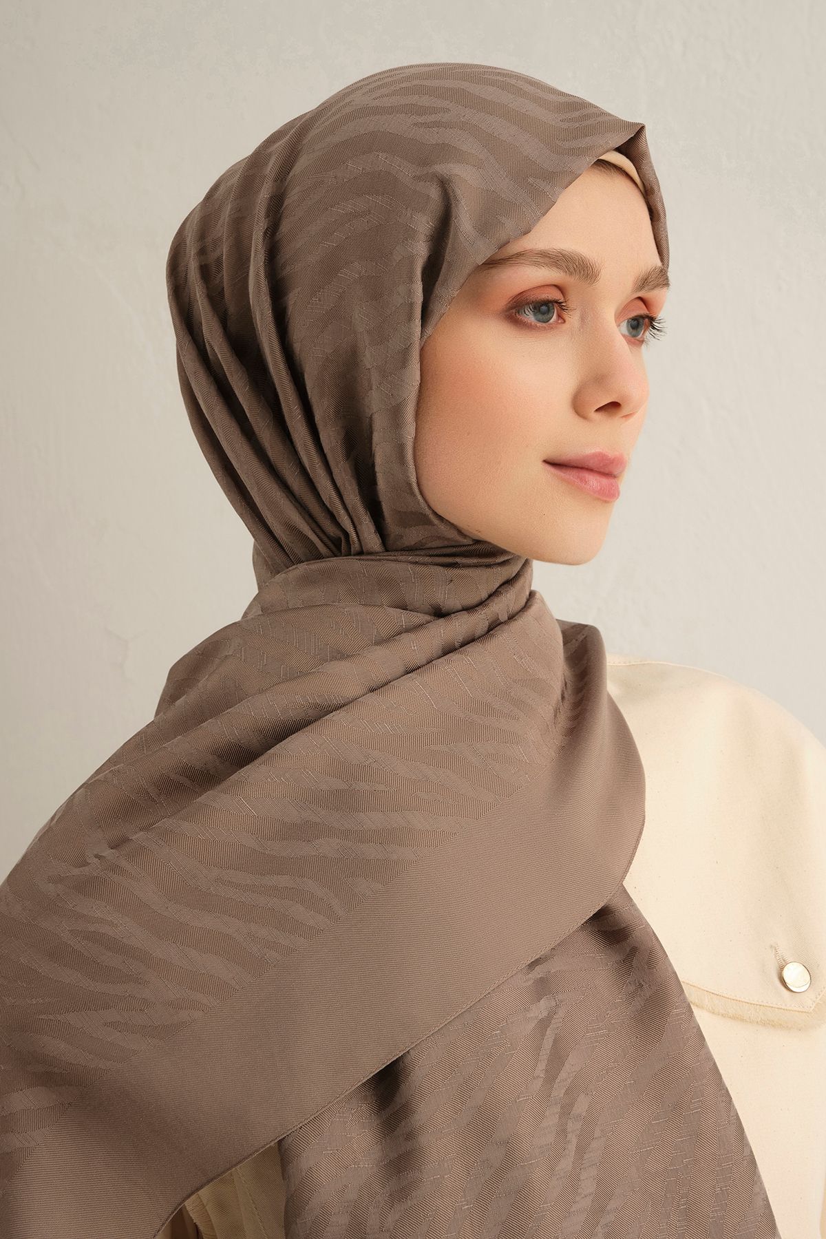 Armine Bej Pamora Şal 07
