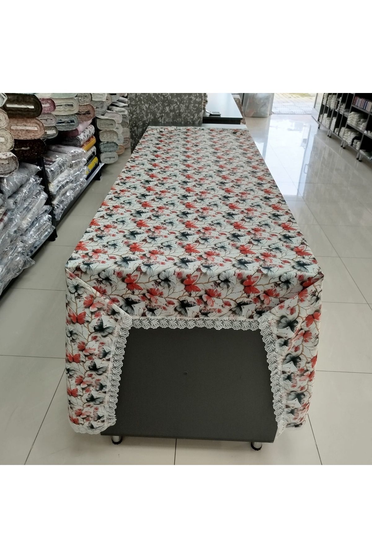 Desta Çeyiz 200x200 cm DİJİTAL Güpürlü Sofra Bezi Şık ve Dayanıklı Masa Örtüsü