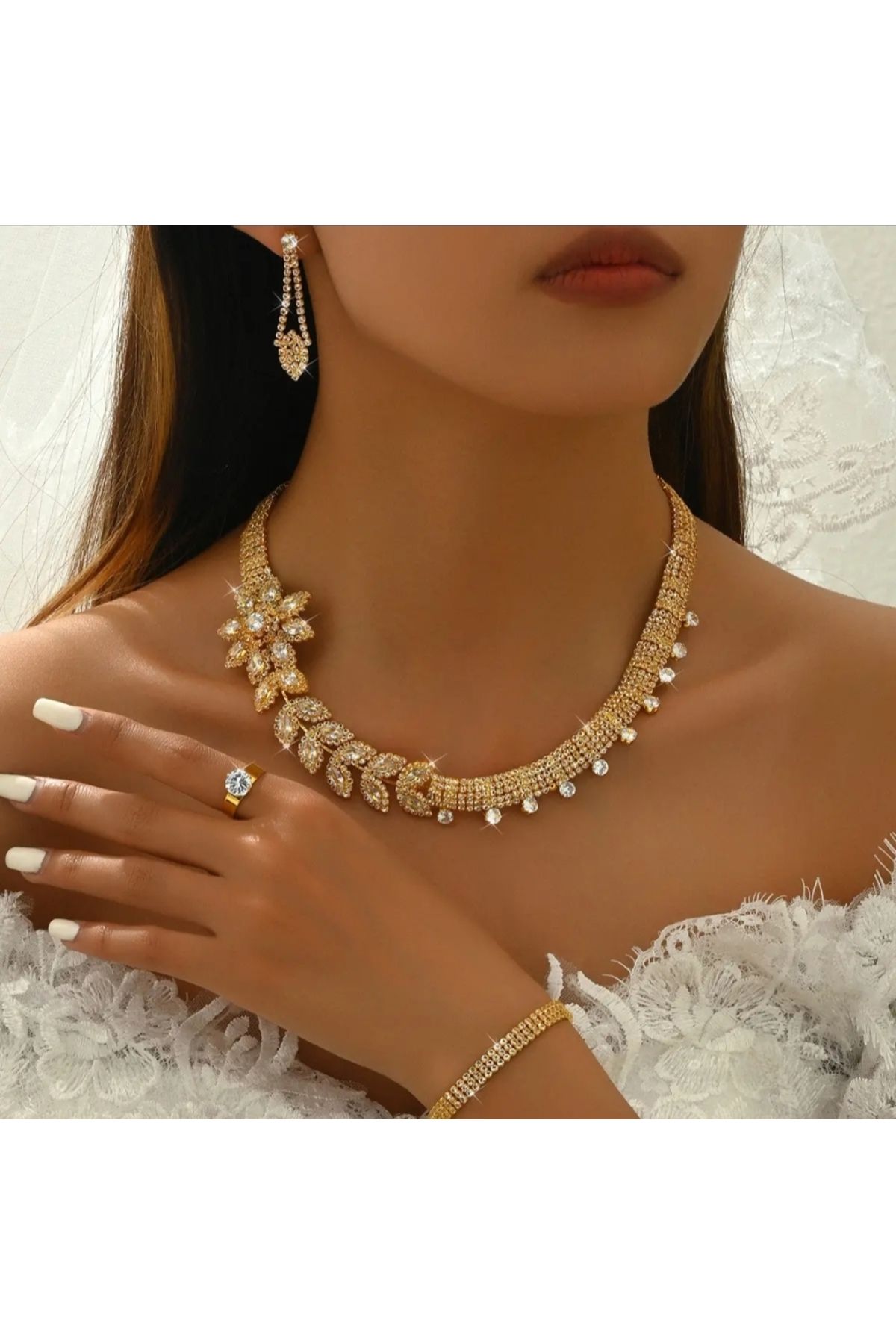 Esra'nın Takıları Gold Kolye-Küpe-Bileklik-Yüzük Seti