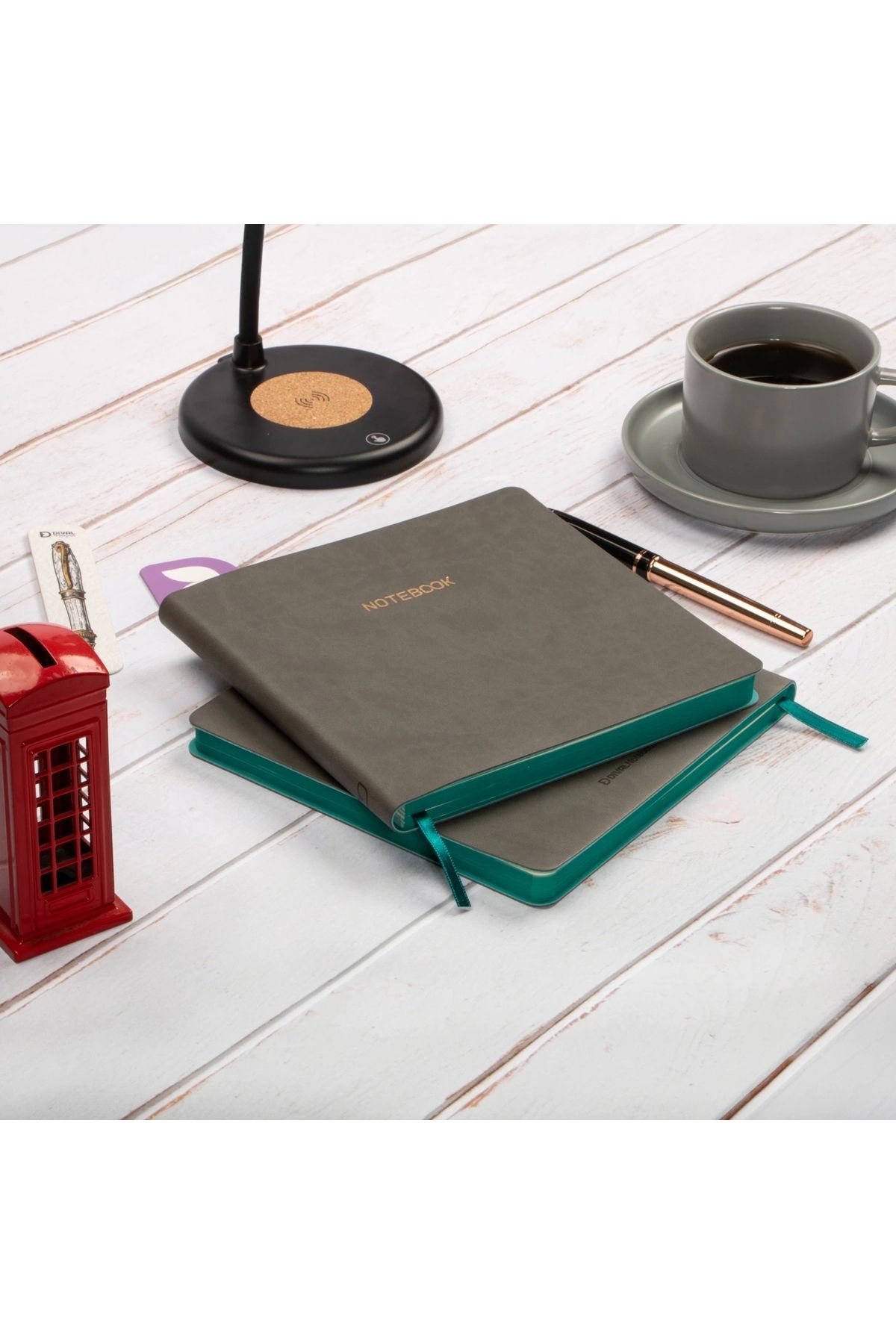 DİVAL 16,5x16,5 cm Füme Yumuşak Deri Kapak Noktalı Tarihsiz Dikişli Defter