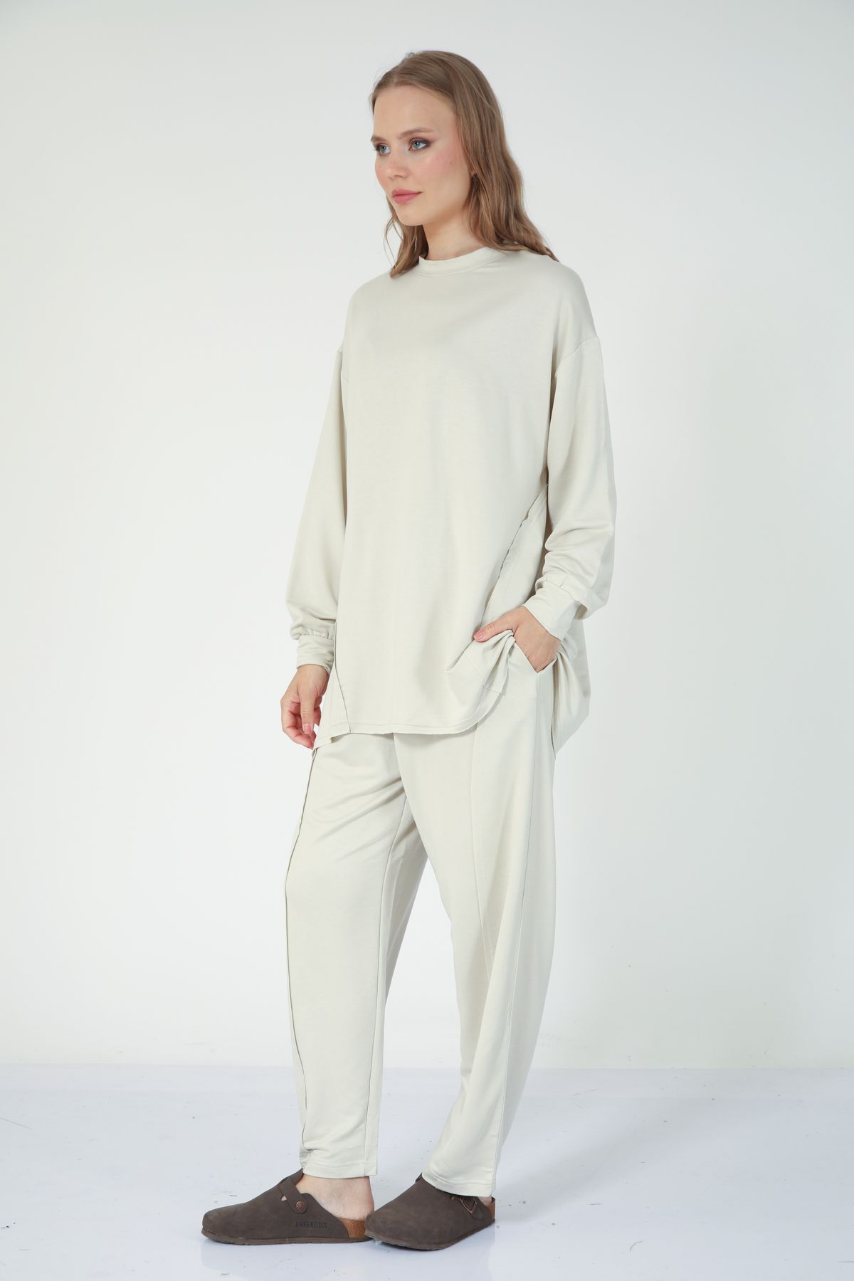 Suede Style 5251 - Şık, Rahat, İnce Pantolon-Sweatshirt Kadın Takımı