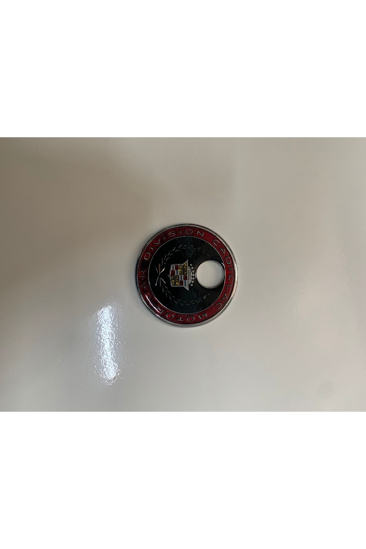 GÜNGÖR OTO AKSESUAR ETİKETÇİLERE ÖZEL BORDO ÇERÇEVE STS KİLİTLİK