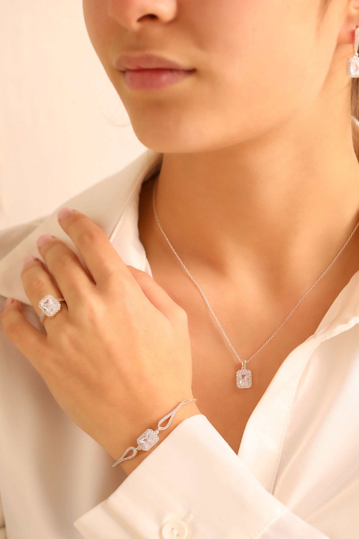 ADA LİFE GÜMÜŞ 925 Ayar Gümüş 4lü Tek Taş Baget Set (Özel Kutulu)
