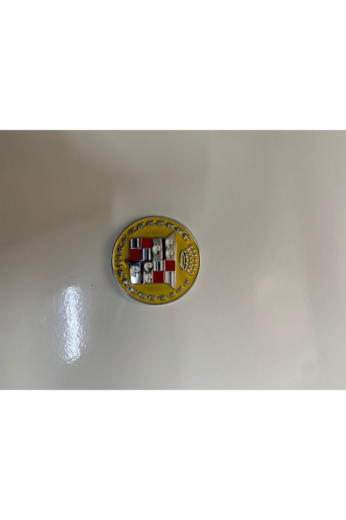 GÜNGÖR OTO AKSESUAR ETİKETÇİLERE ÖZEL ORTA BOY CADİLLAC METAL ARMA