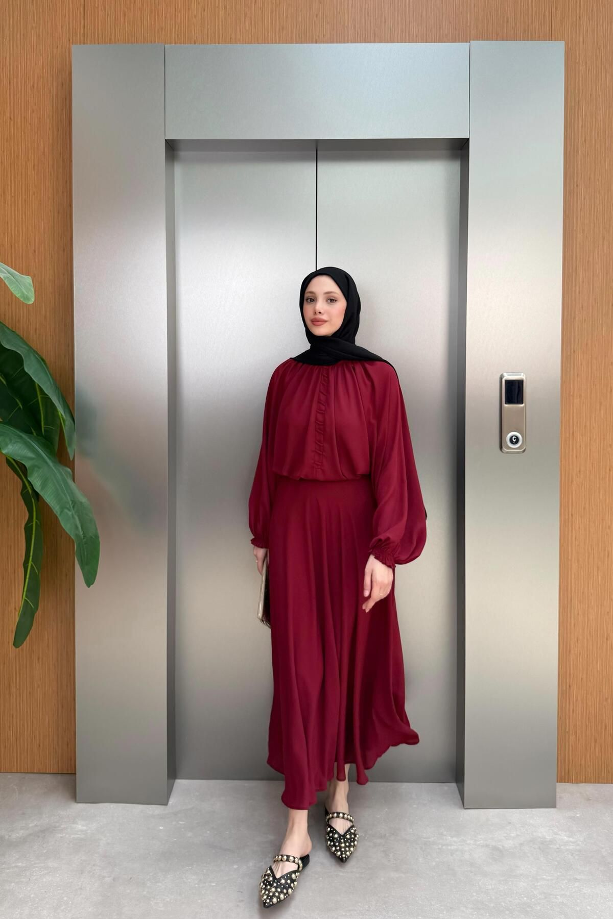 QUQA Kolu Büzgülü Şifon Etekli Takım - Bordo