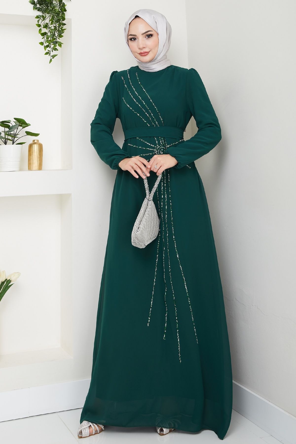 InStyle Taş İşlemeli Asimetrik Zümrüt Yeşili Abiye