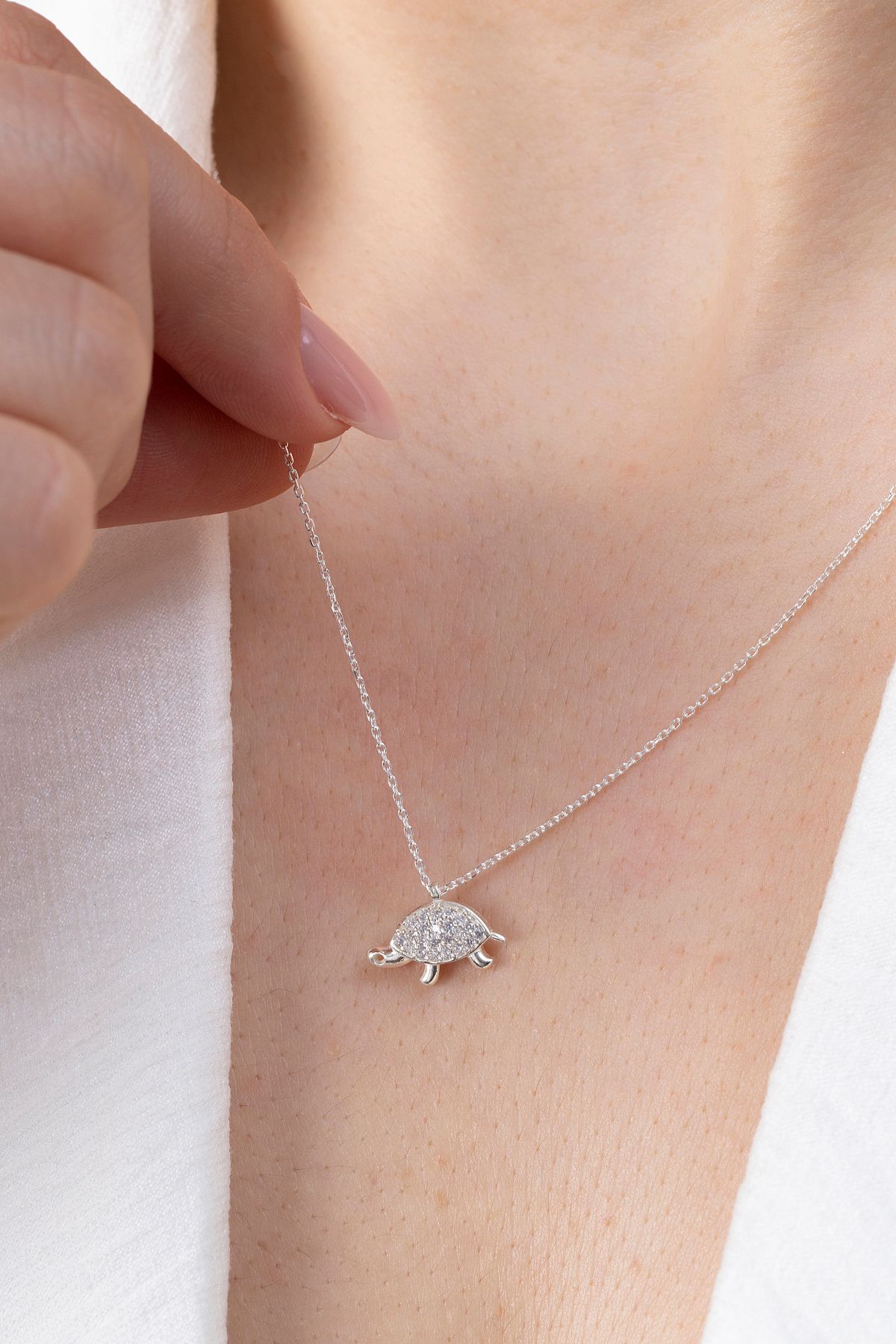 Elika Silver 925 Ayar Gümüş Minimal Kaplumbağa Kolye
