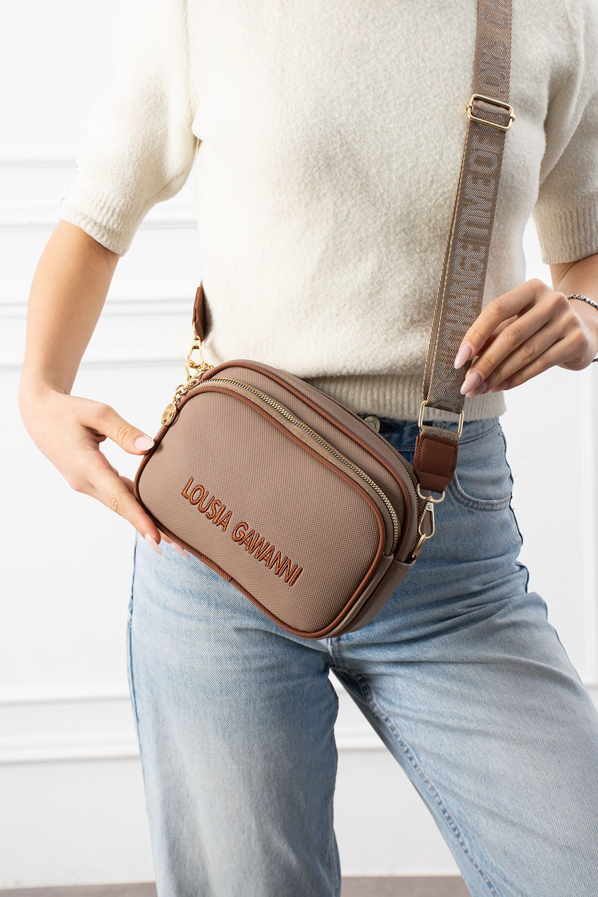 Givenza 3 Bölmeli Astarlı Kadın Çapraz Çanta