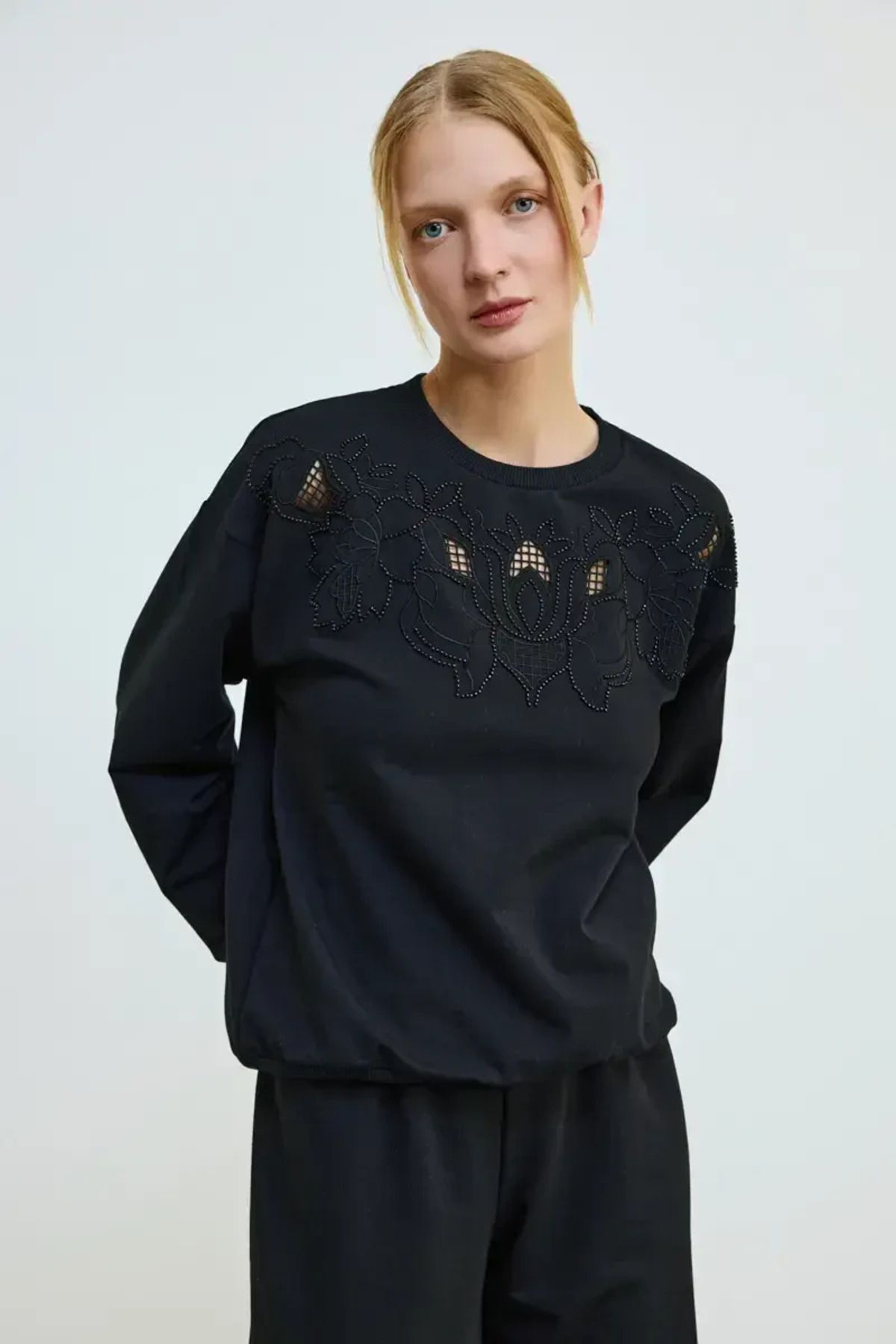 Gusto Brode İşlemeli Pamuklu Sweatshirt - Siyah