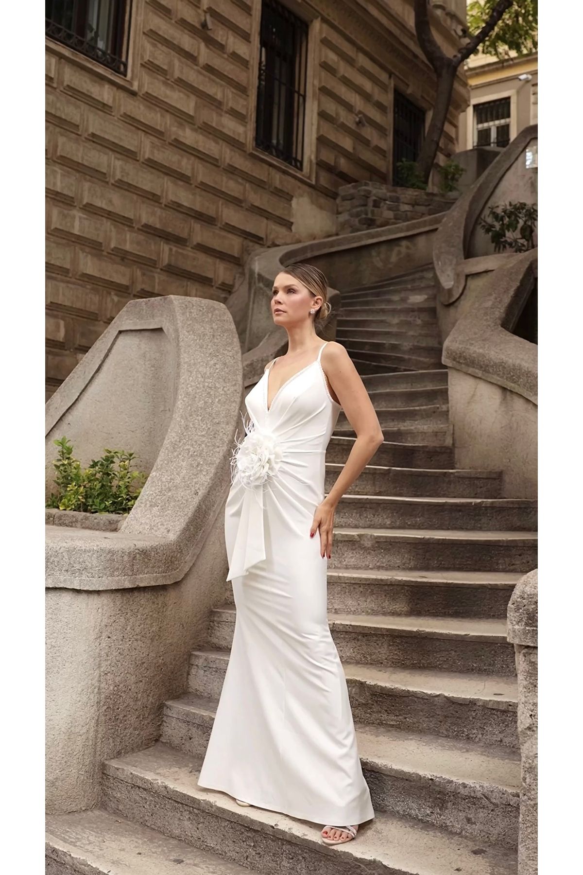 BDM Exclusive Çiçek Aplikeli Askılı Uzun Abiye Elbise