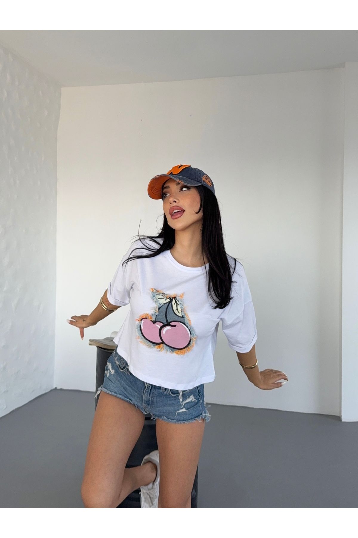 moda paketi Kadın Beyaz Çizgili Crop Tshirt / Kısa Kesim