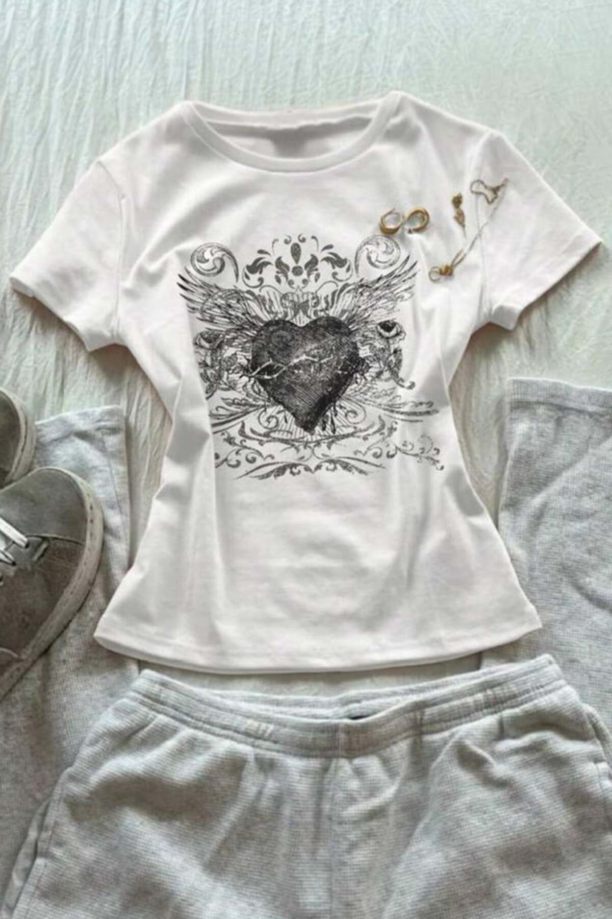 Karakedi Gothic Punk Heart Beyaz Kısa Kollu Body